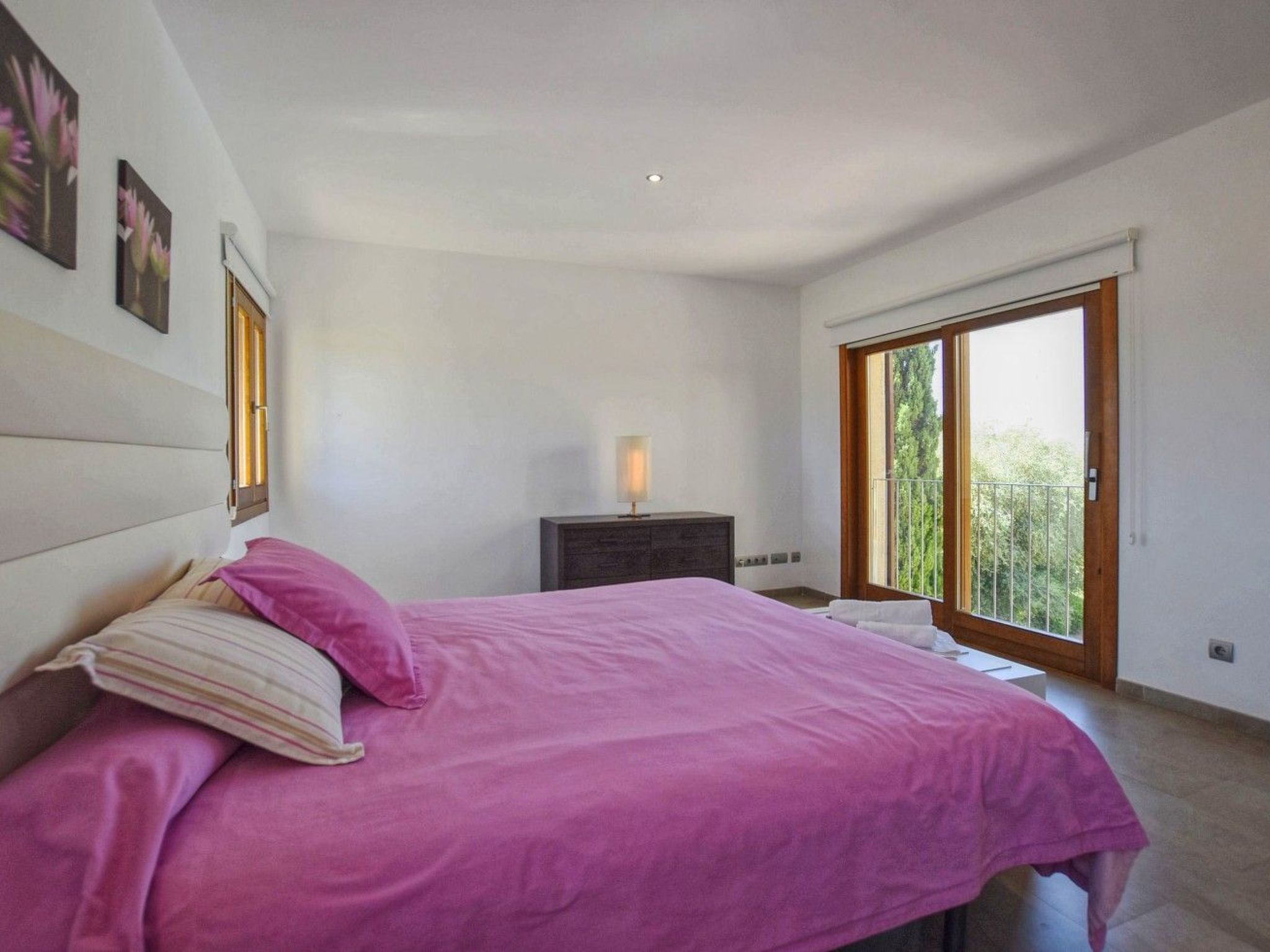 Villa mit Garten, Grill und Terrasse-Dedans