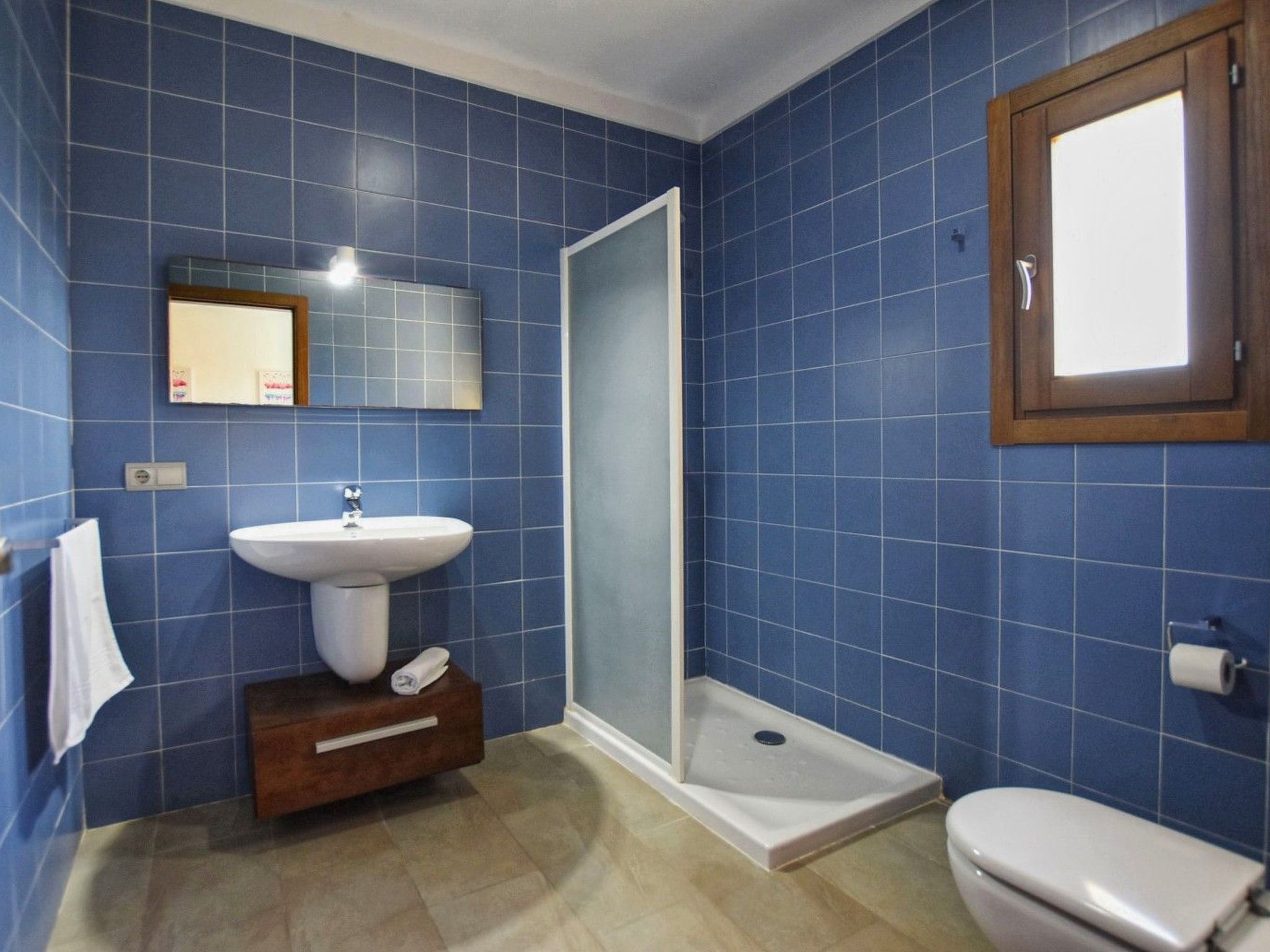 Villa mit Garten, Grill und Terrasse-Dedans