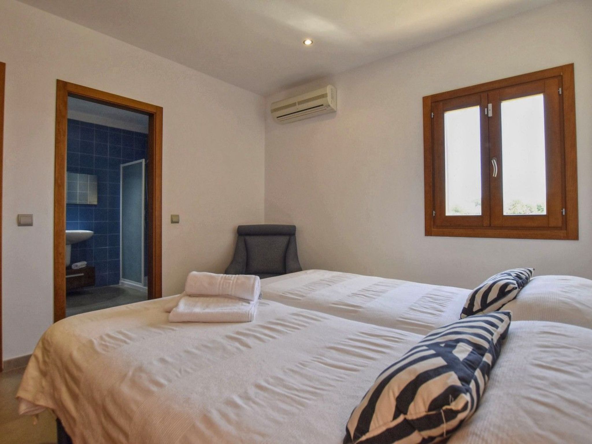 Villa mit Garten, Grill und Terrasse-Image-tags.info