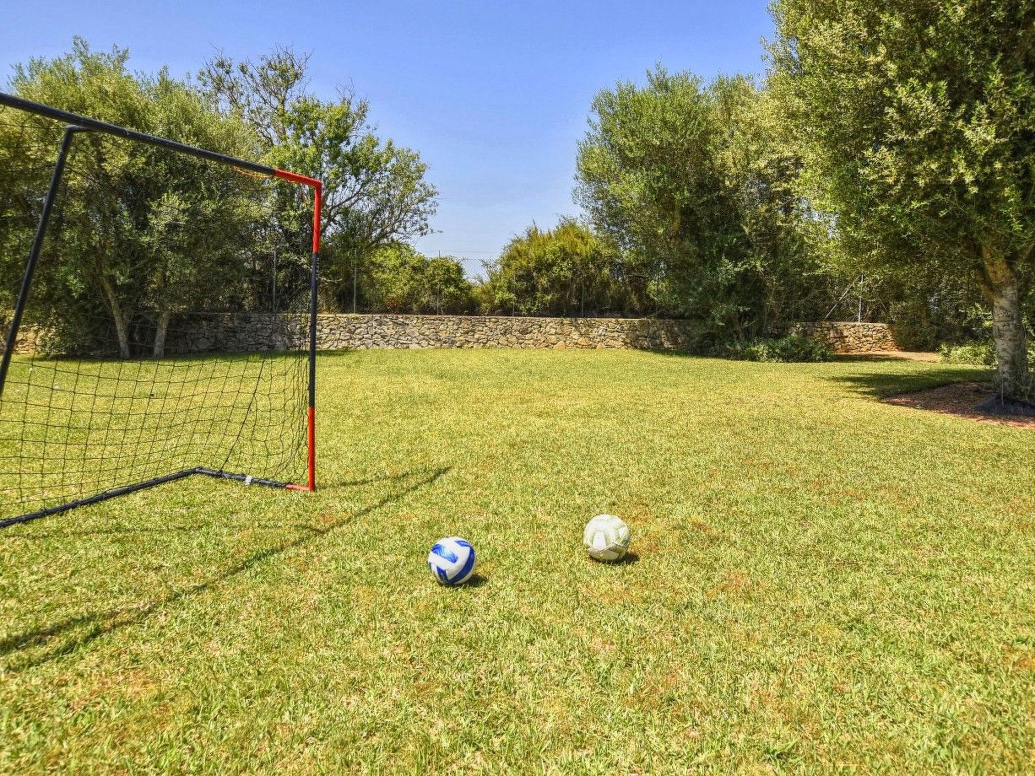 Villa mit Garten, Grill und Terrasse-Image-tags.info