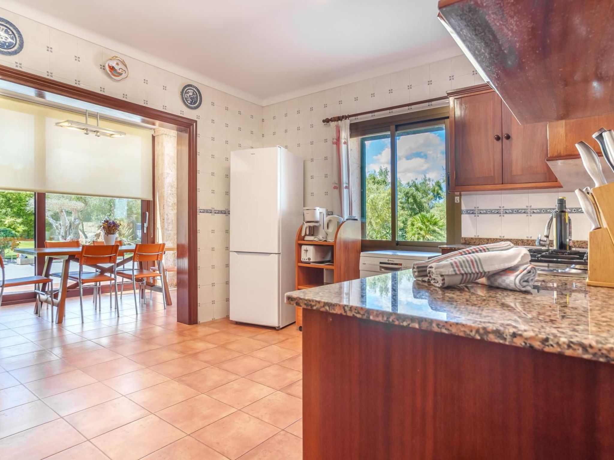 Schönes Landhaus mit Pool für 10 Personen in Strandnähe-Binnen