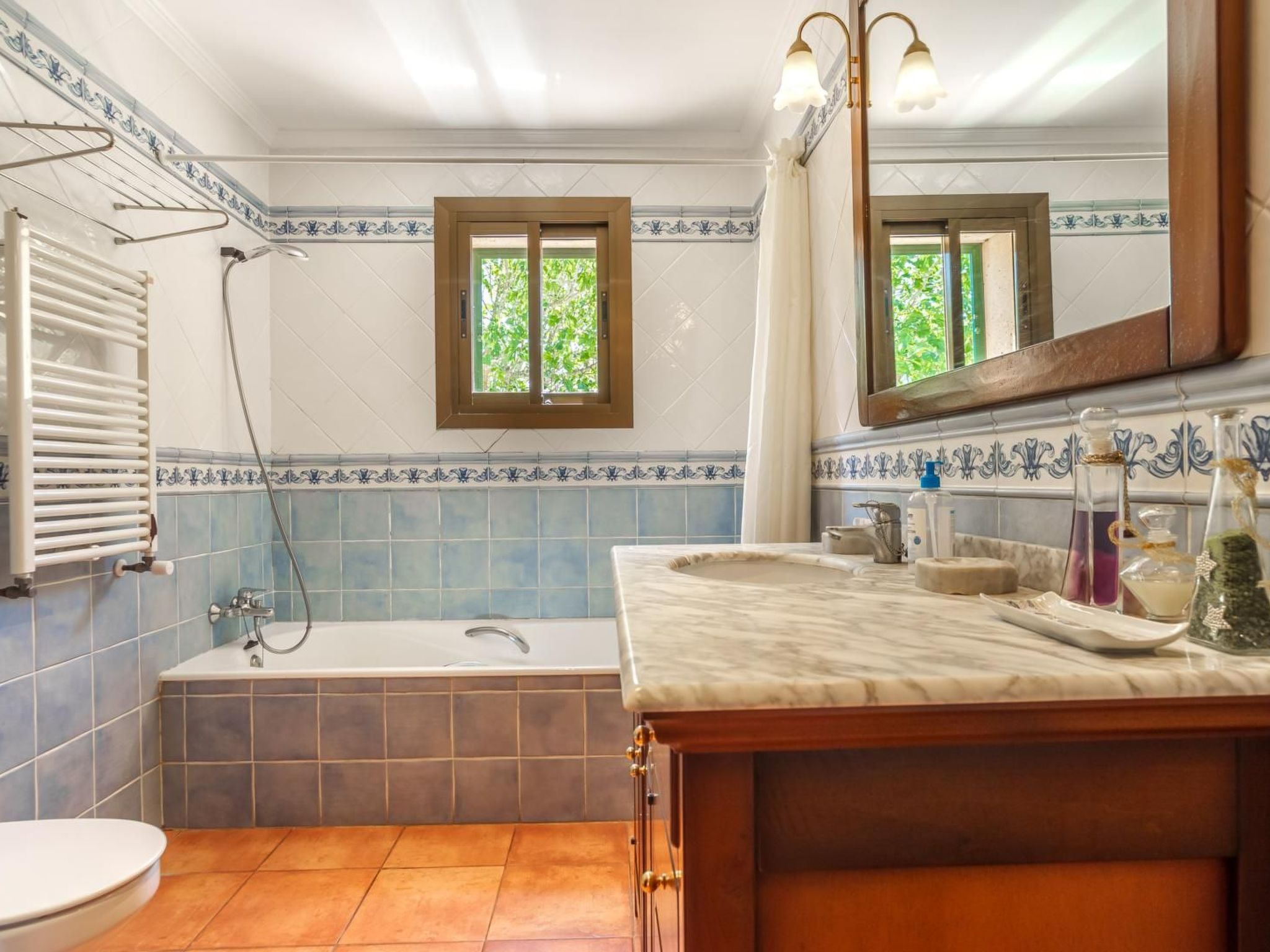 Schönes Landhaus mit Pool für 10 Personen in Strandnähe-Binnen