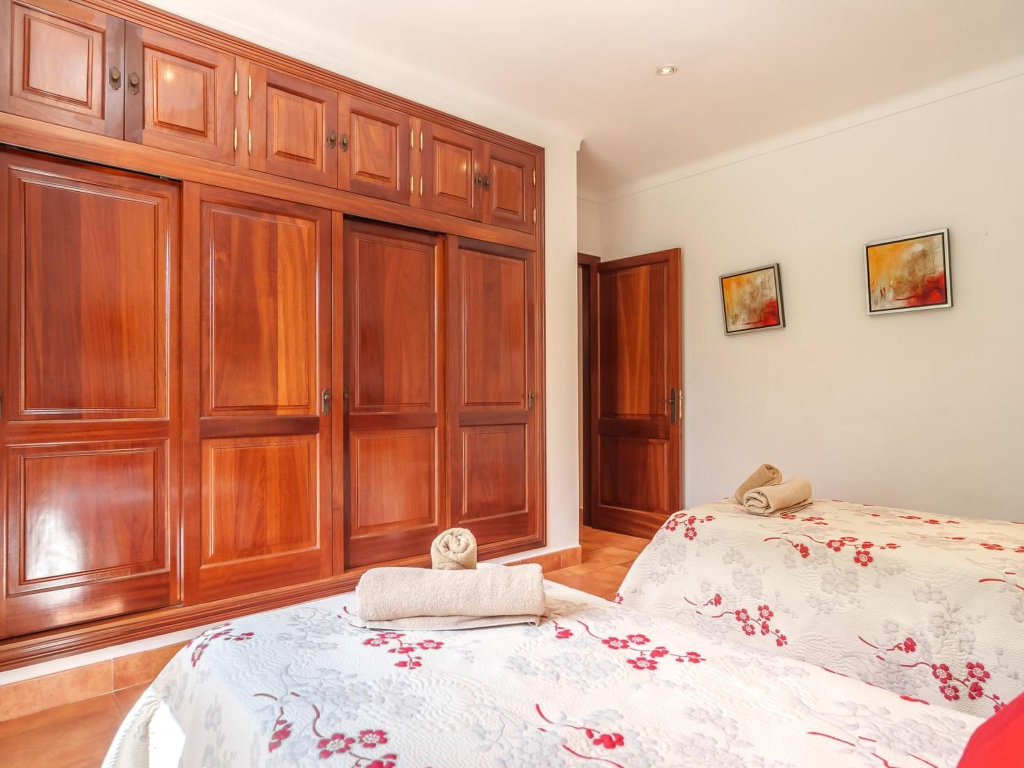 Schönes Landhaus mit Pool für 10 Personen in Strandnähe-Binnen