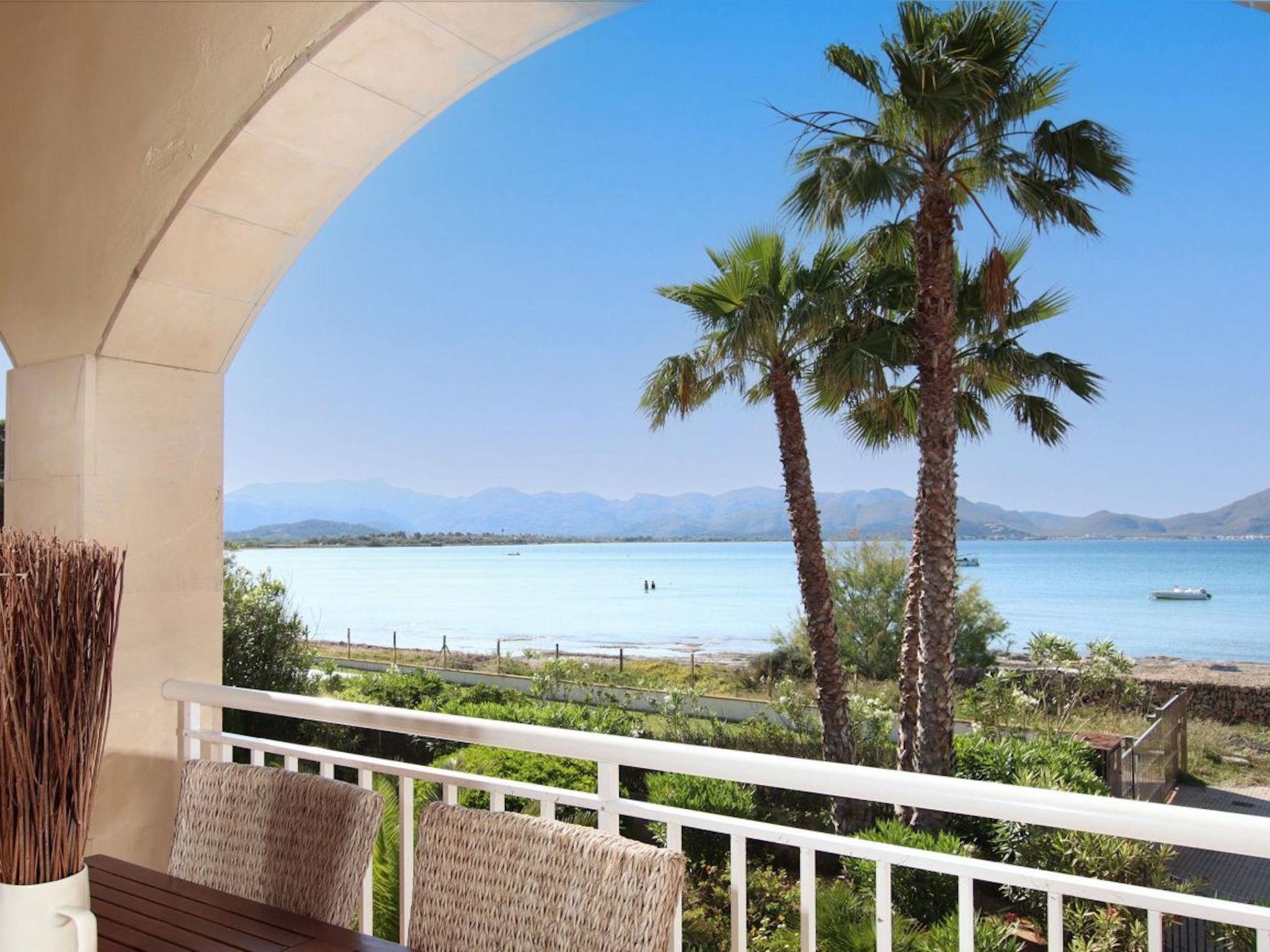 Schöne Villa mit Meerblick-Binnen