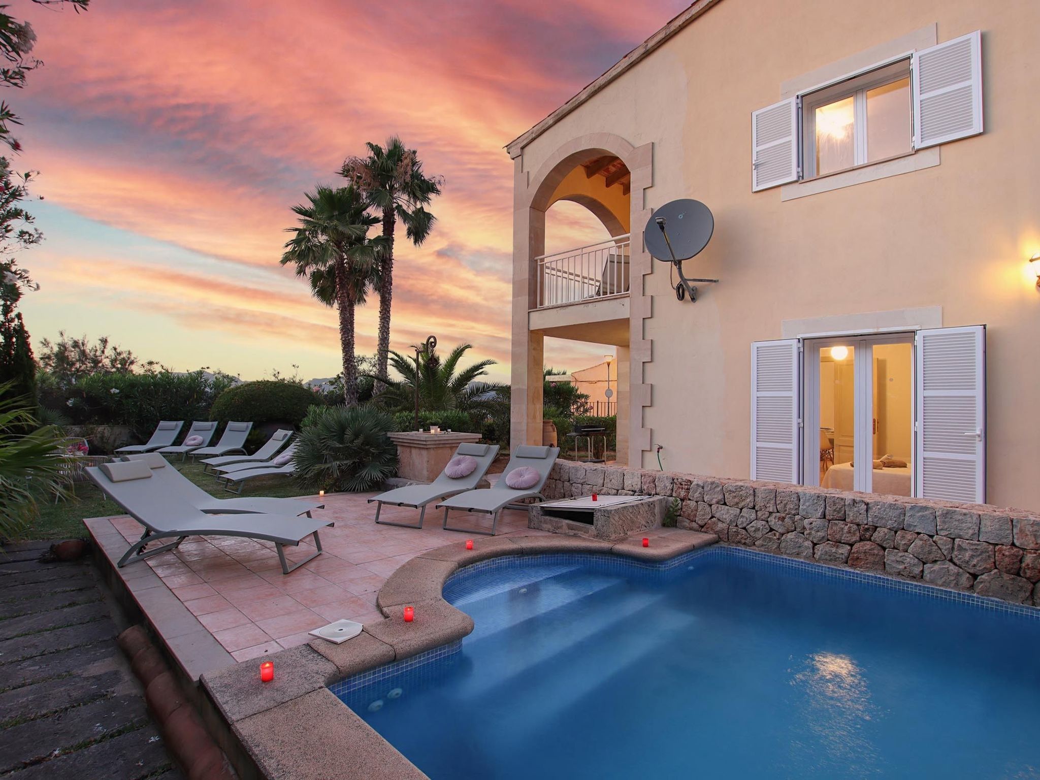 Schöne Villa mit Meerblick-Binnen