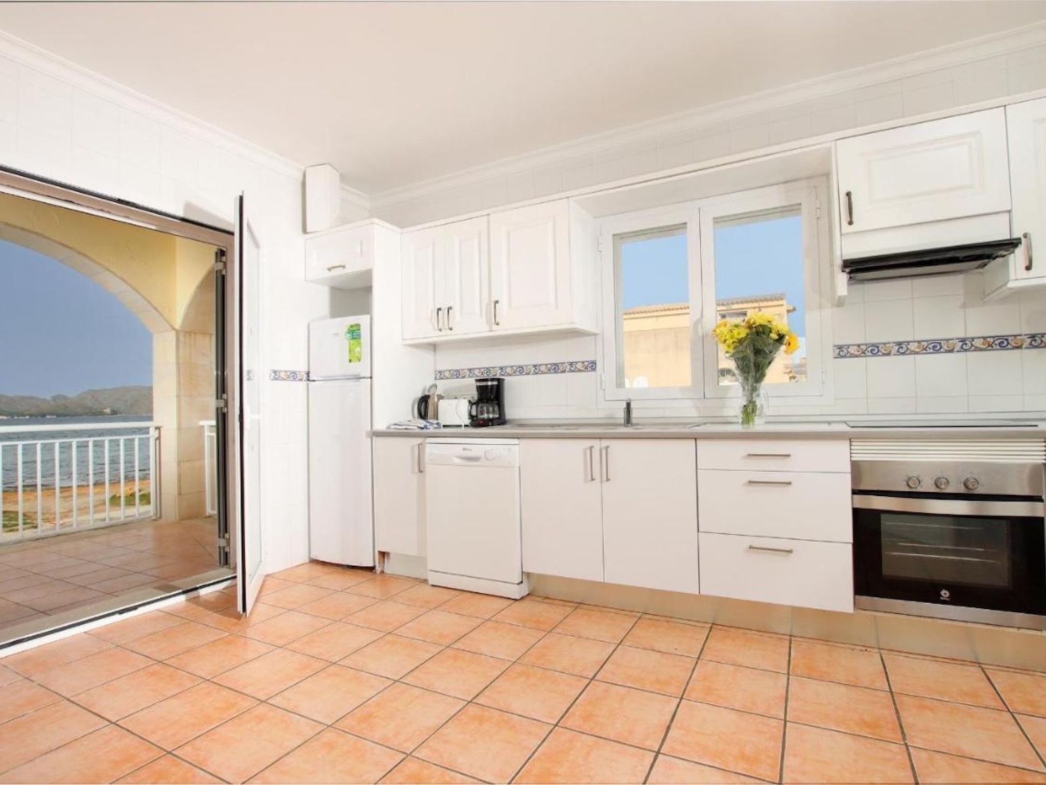 Schöne Villa mit Meerblick-Binnen