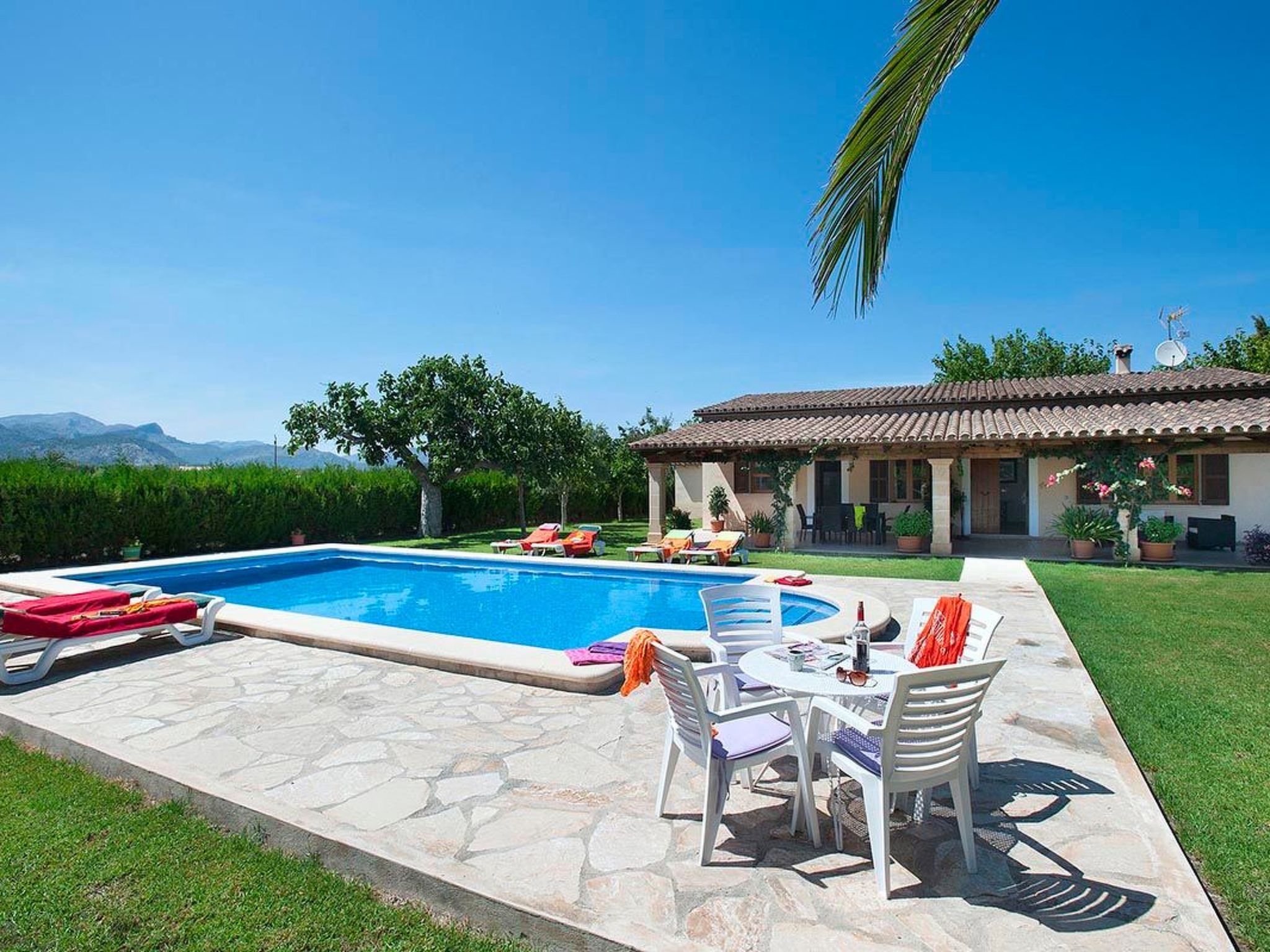 Schönes Ferienhaus in Alcúdia mit Großem Pool-Binnen