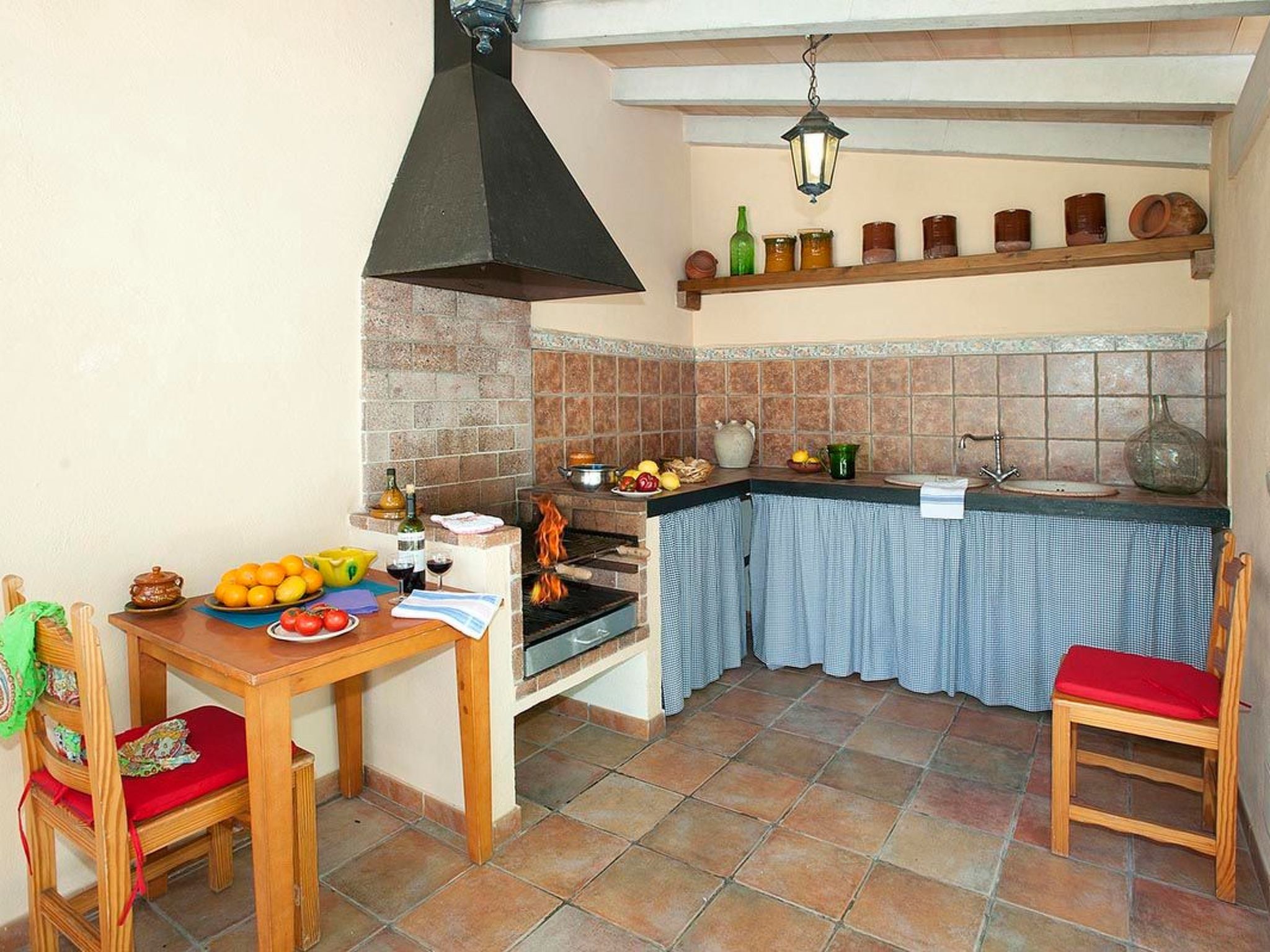 Schönes Ferienhaus in Alcúdia mit Großem Pool-Binnen