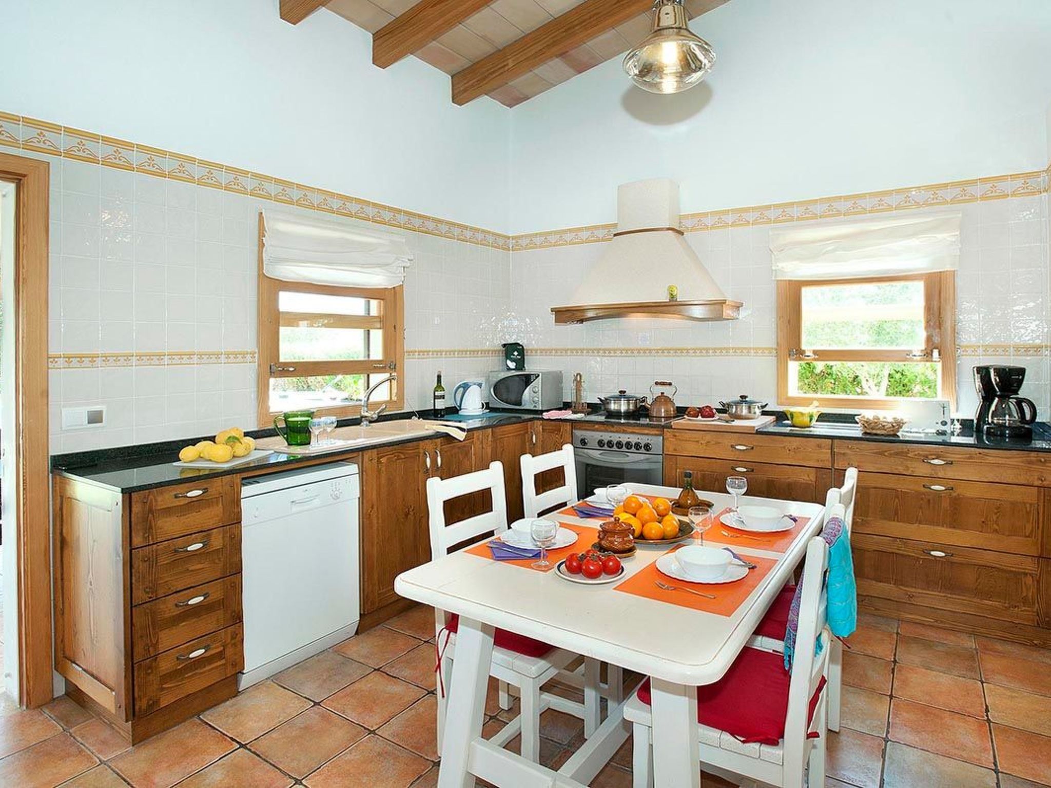 Schönes Ferienhaus in Alcúdia mit Großem Pool-Binnen