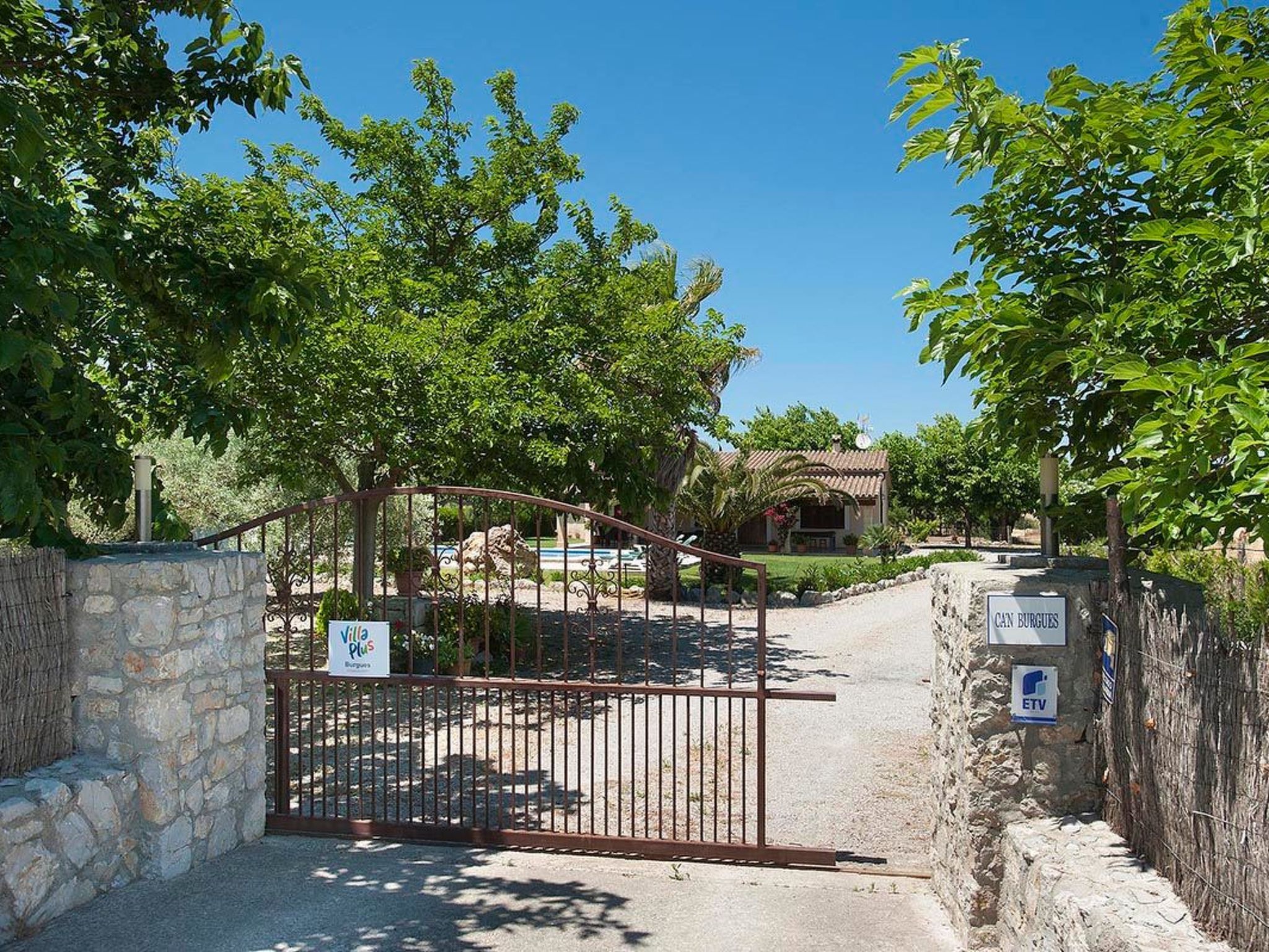 Schönes Ferienhaus in Alcúdia mit Großem Pool-Binnen