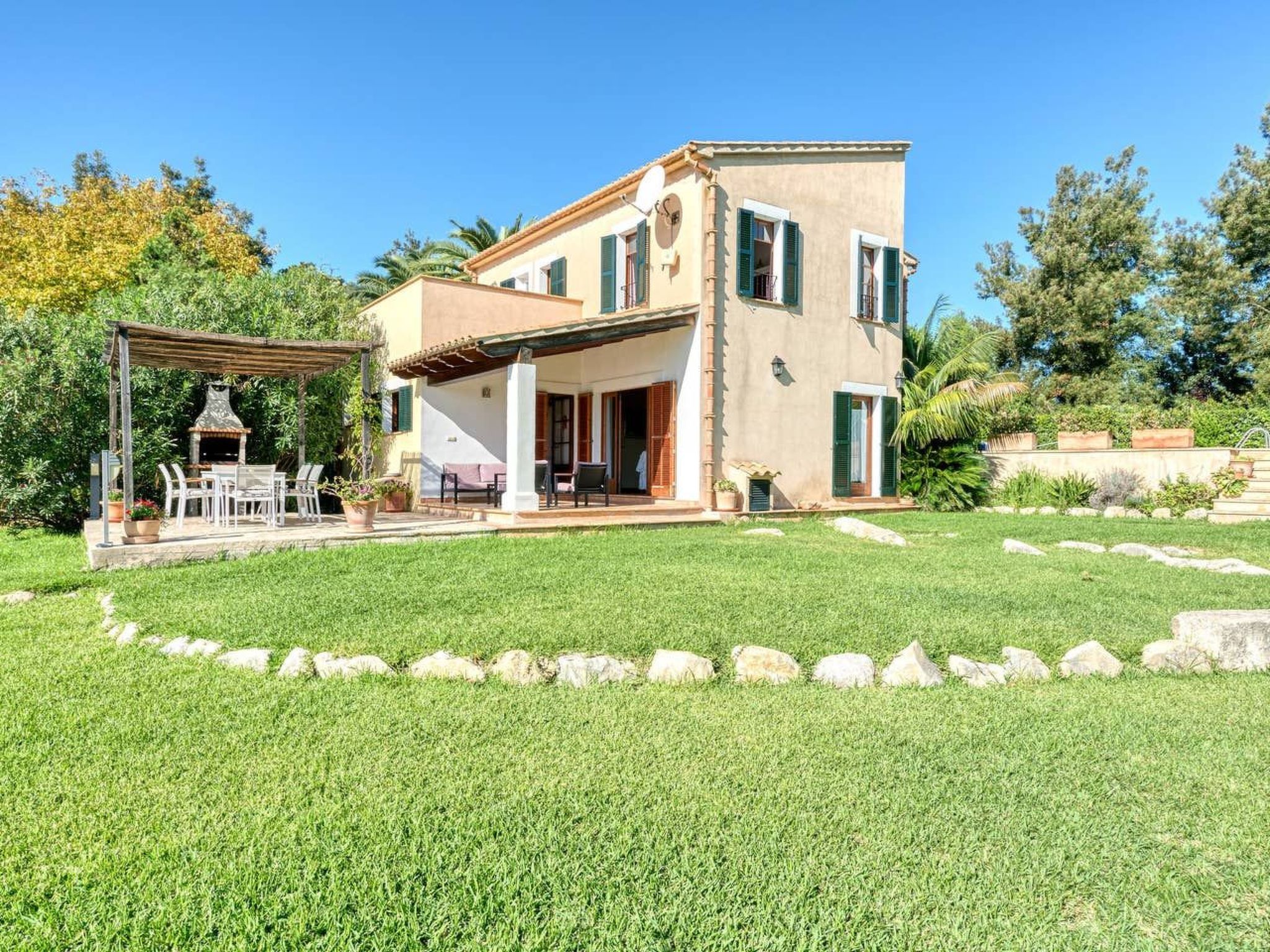 Finca mit Garten, Grill und Terrasse