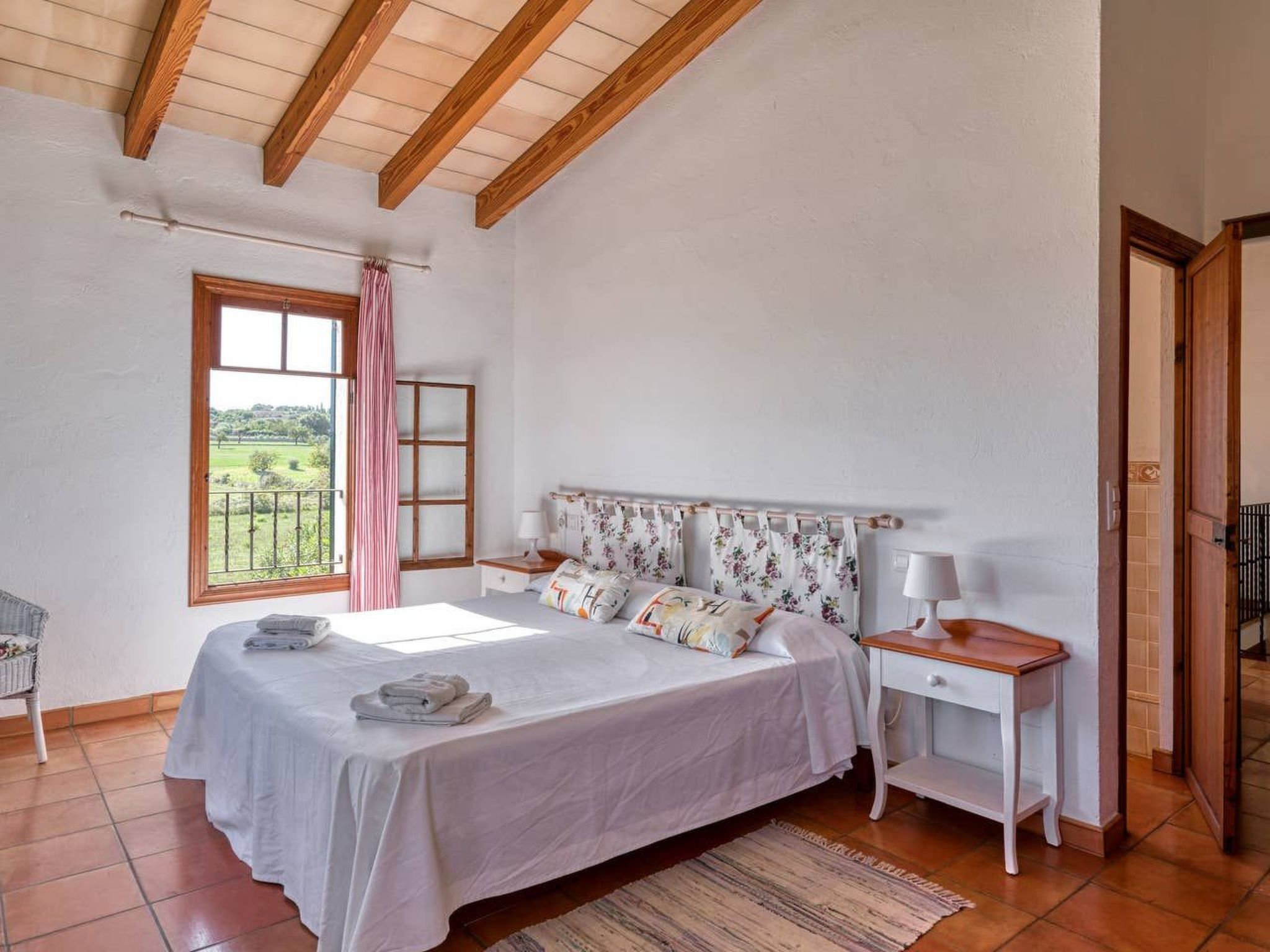 Finca mit Garten, Grill und Terrasse-Binnen