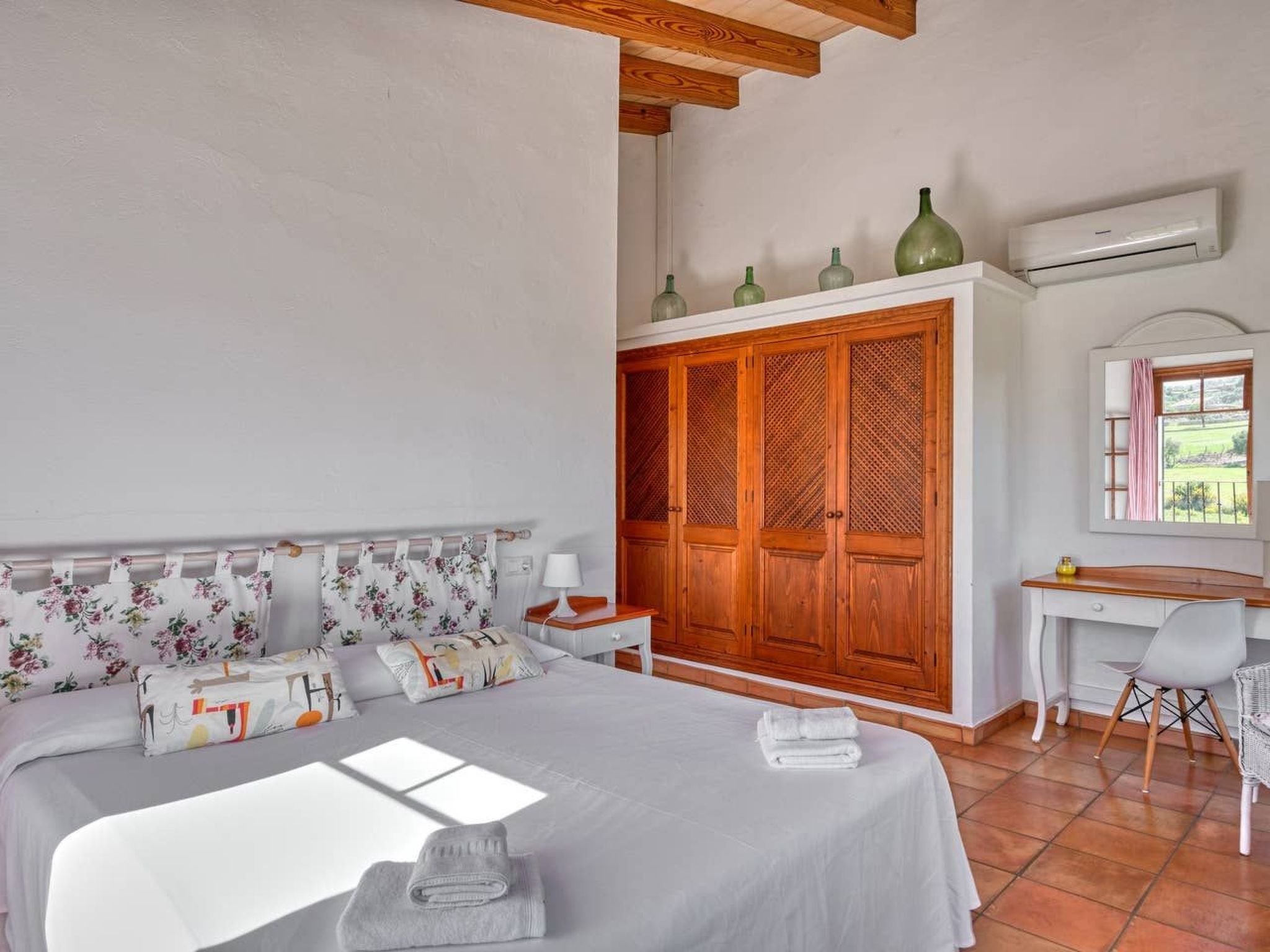 Finca mit Garten, Grill und Terrasse-Binnen