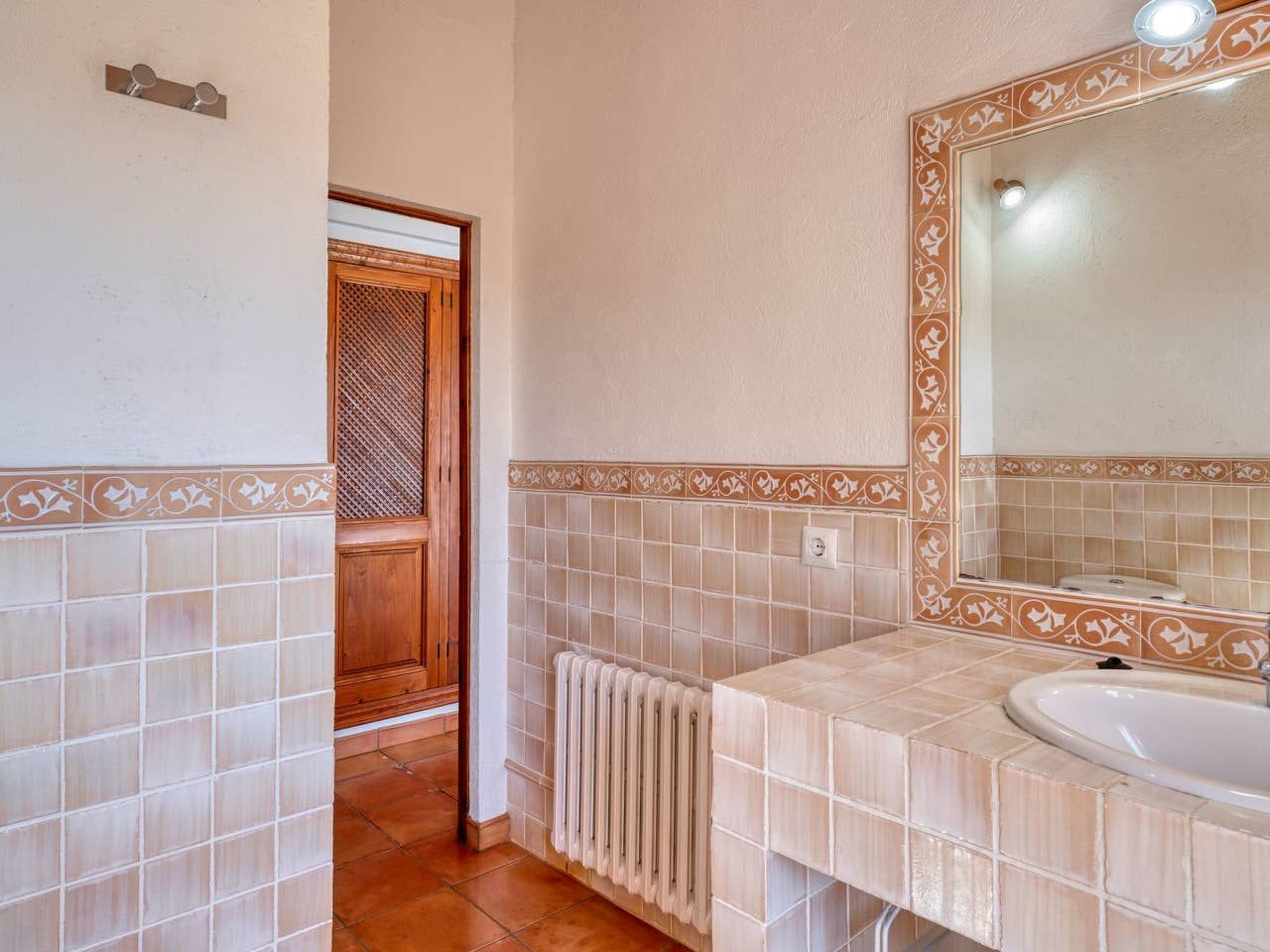 Finca mit Garten, Grill und Terrasse-Binnen