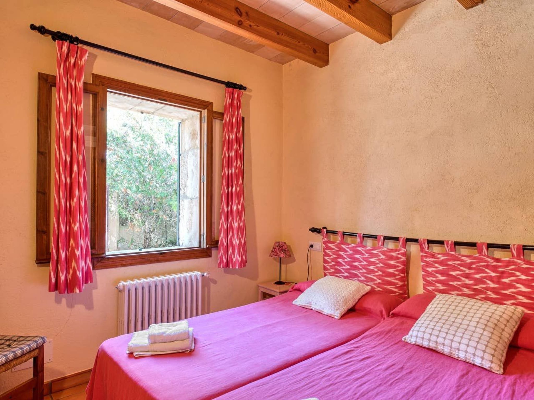 Finca mit Garten, Grill und Terrasse-Binnen