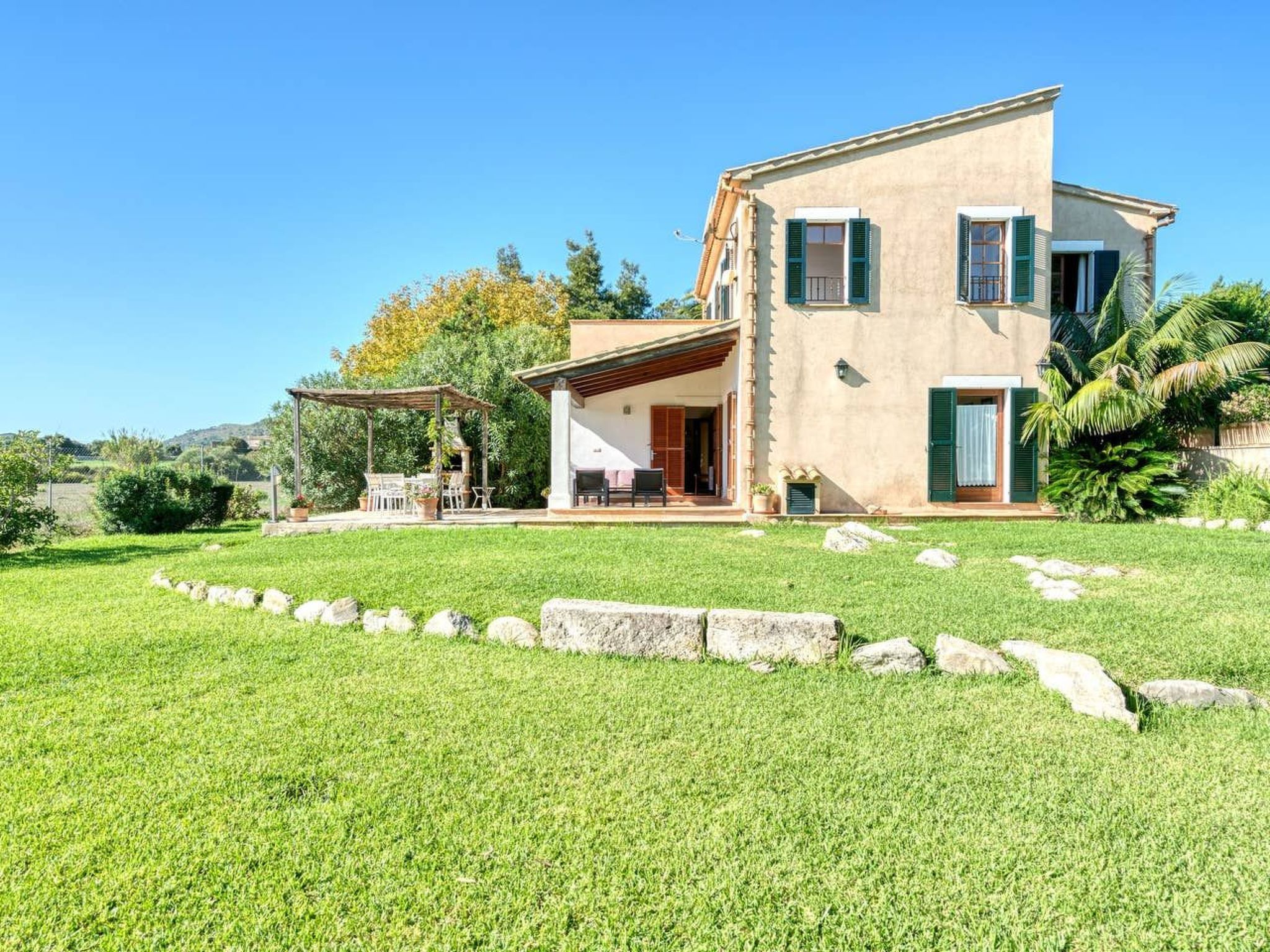 Finca mit Garten, Grill und Terrasse-Binnen