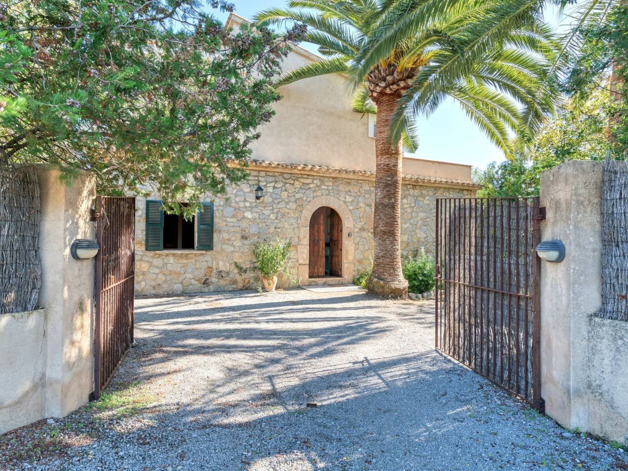 Finca mit Garten, Grill und Terrasse-Binnen