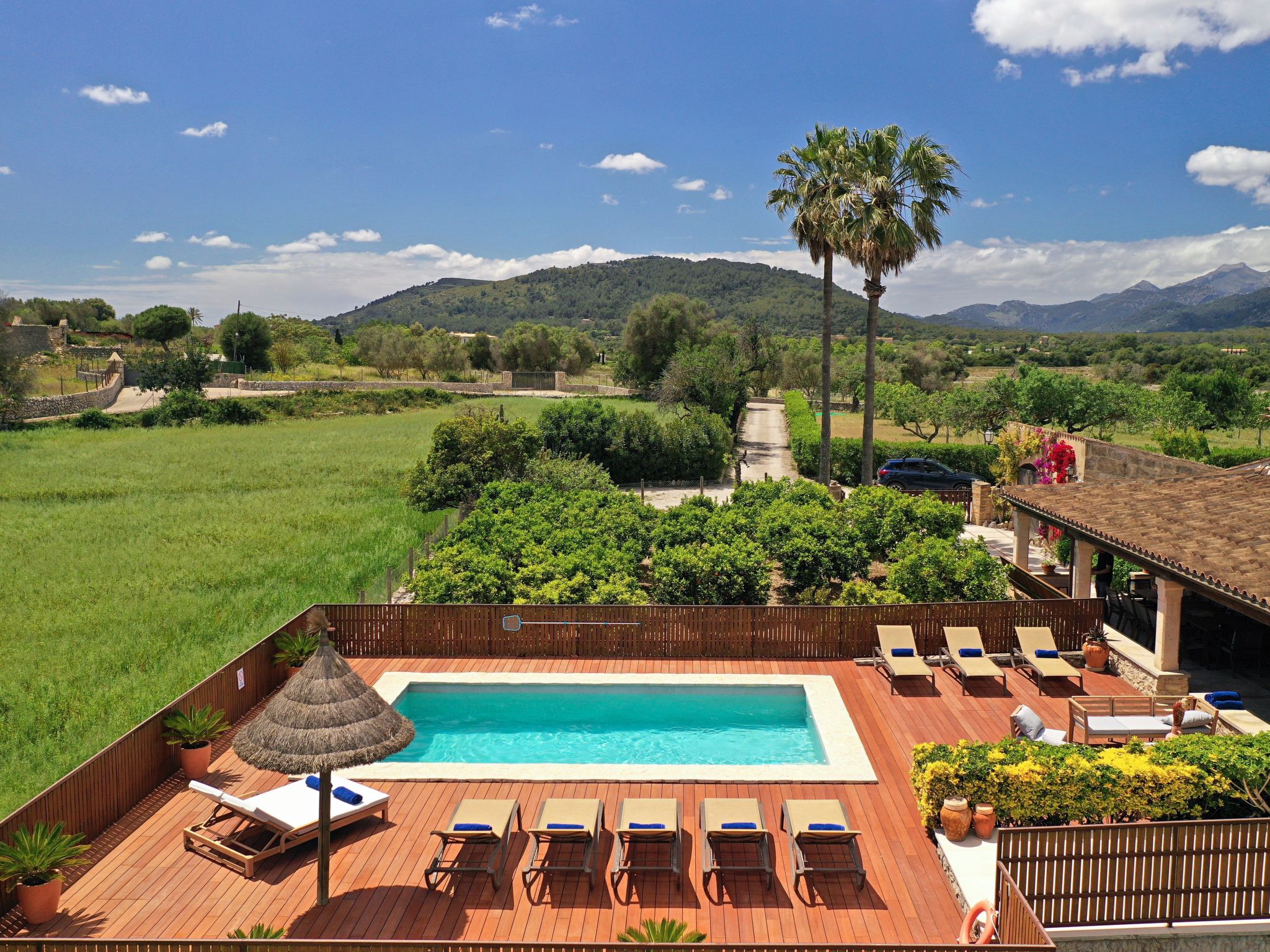 Große Villa auf dem Lande in der Nähe von Pollensa.-Binnen