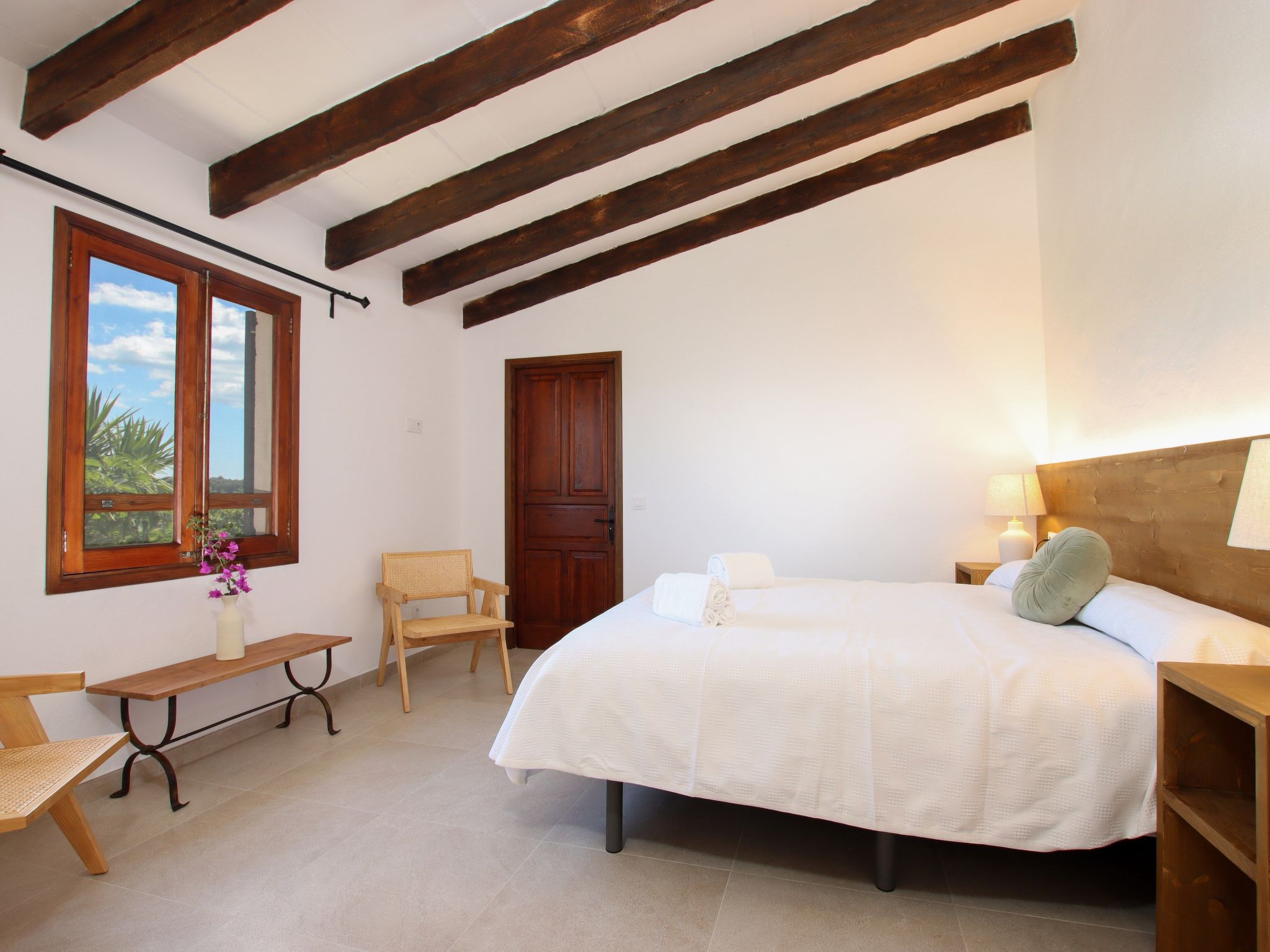 Große Villa auf dem Lande in der Nähe von Pollensa.-Binnen