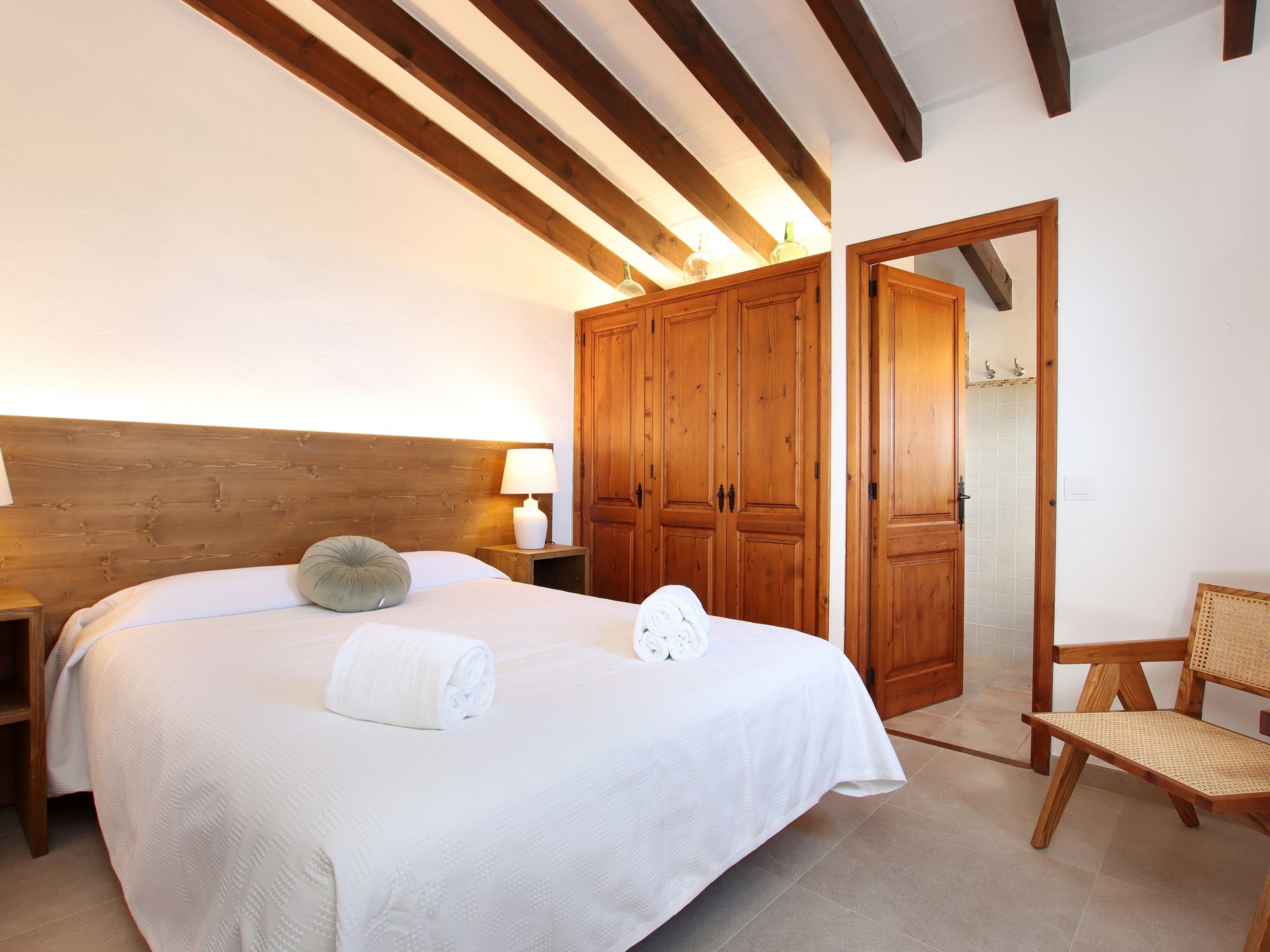 Große Villa auf dem Lande in der Nähe von Pollensa.-Binnen