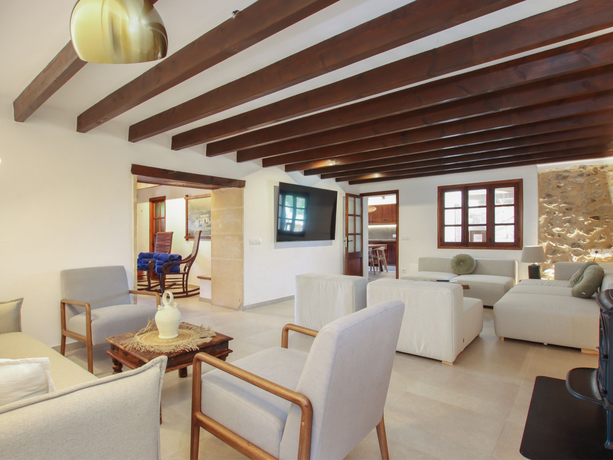 Große Villa auf dem Lande in der Nähe von Pollensa.-Binnen