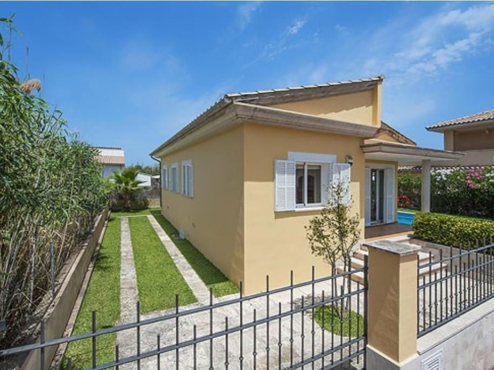 Villa "Estel" mit eigenem Schwimmbad