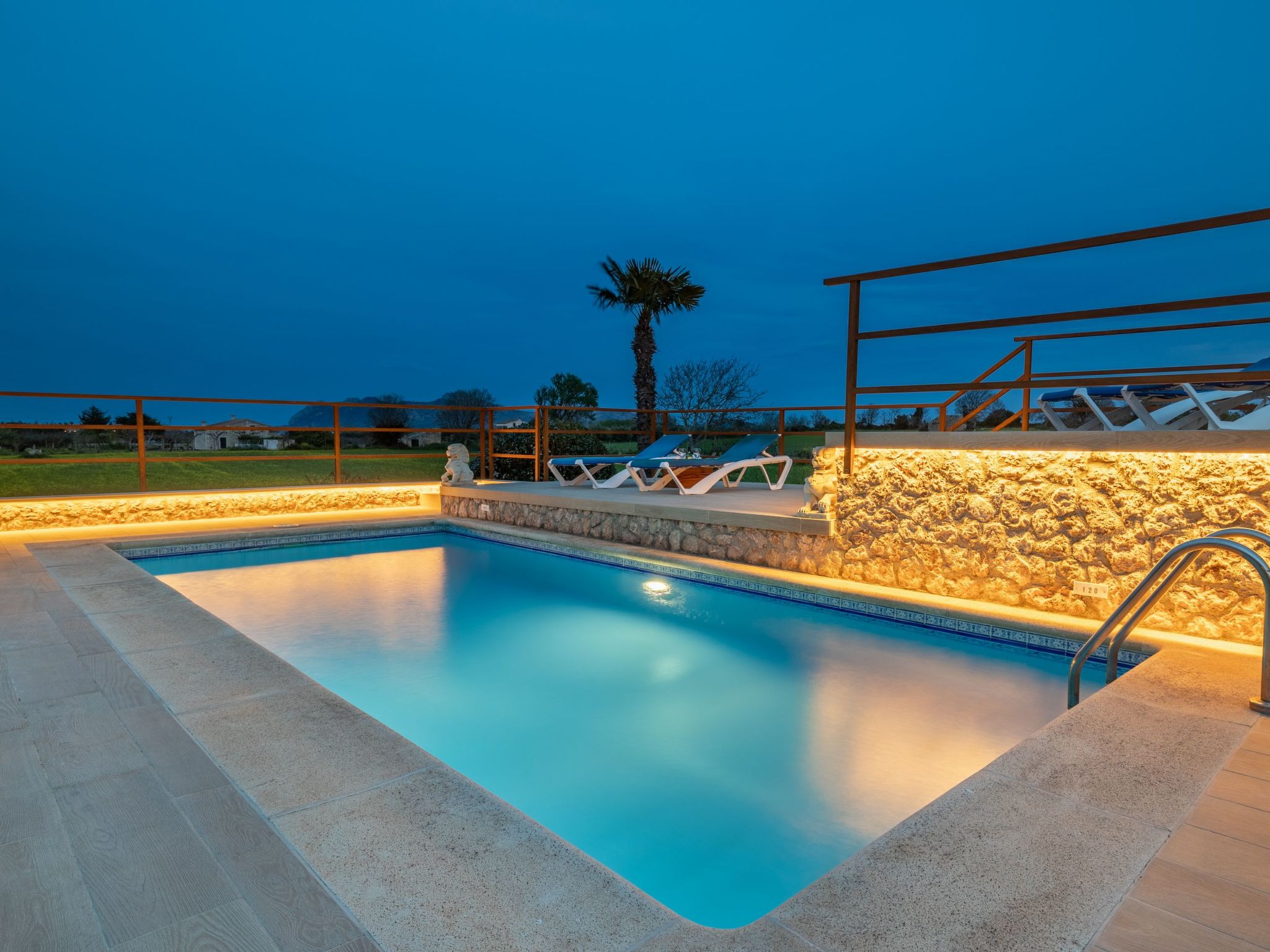 Villa Can Soler-Inside