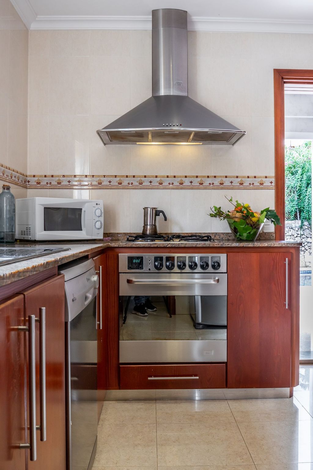 Exklusive Villa mit Meerblick und privatem Pool-Image-tags.info