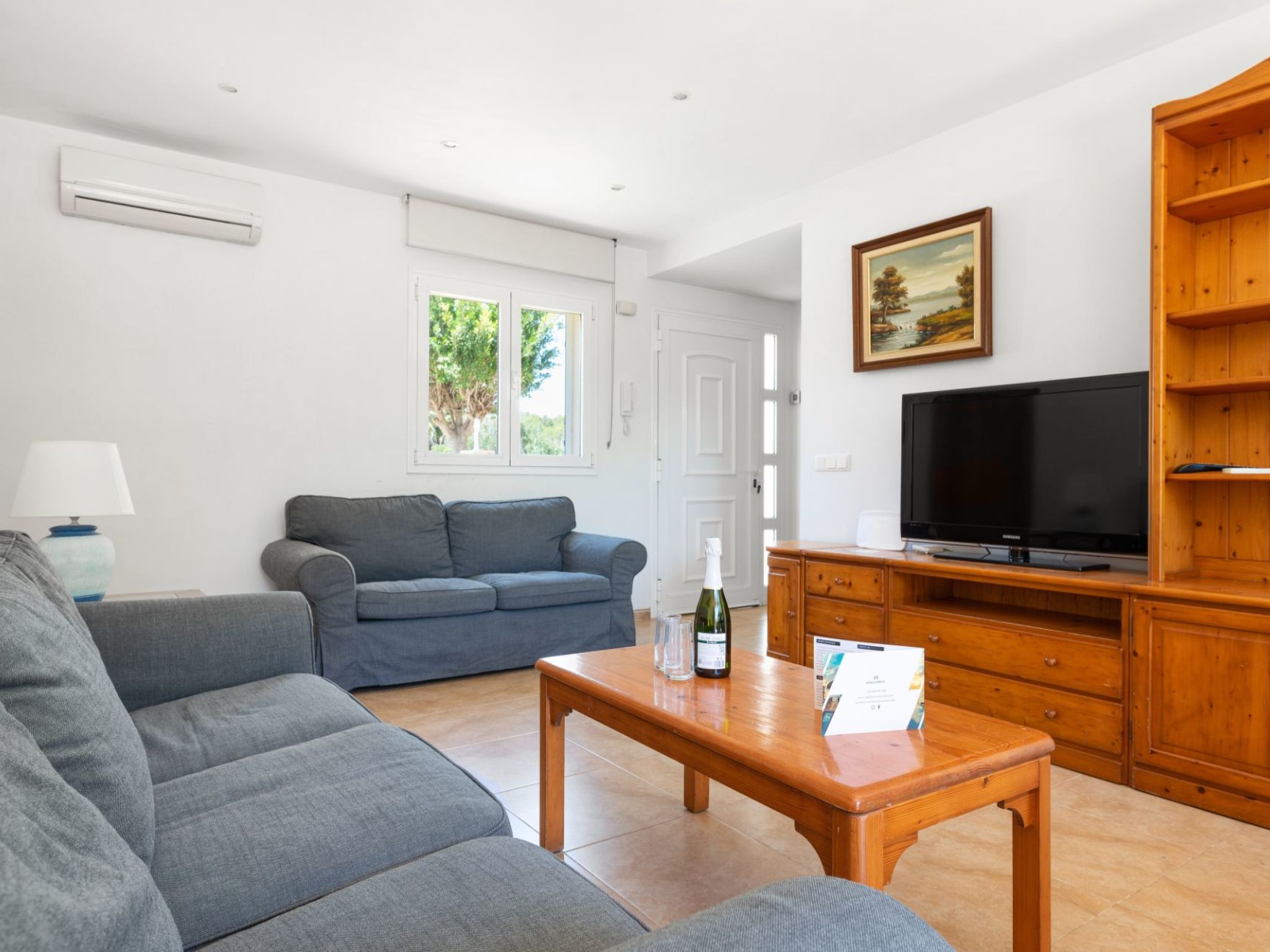 Haus mit Garten und Seeblick in Port d'Alcúdia-Image-tags.info