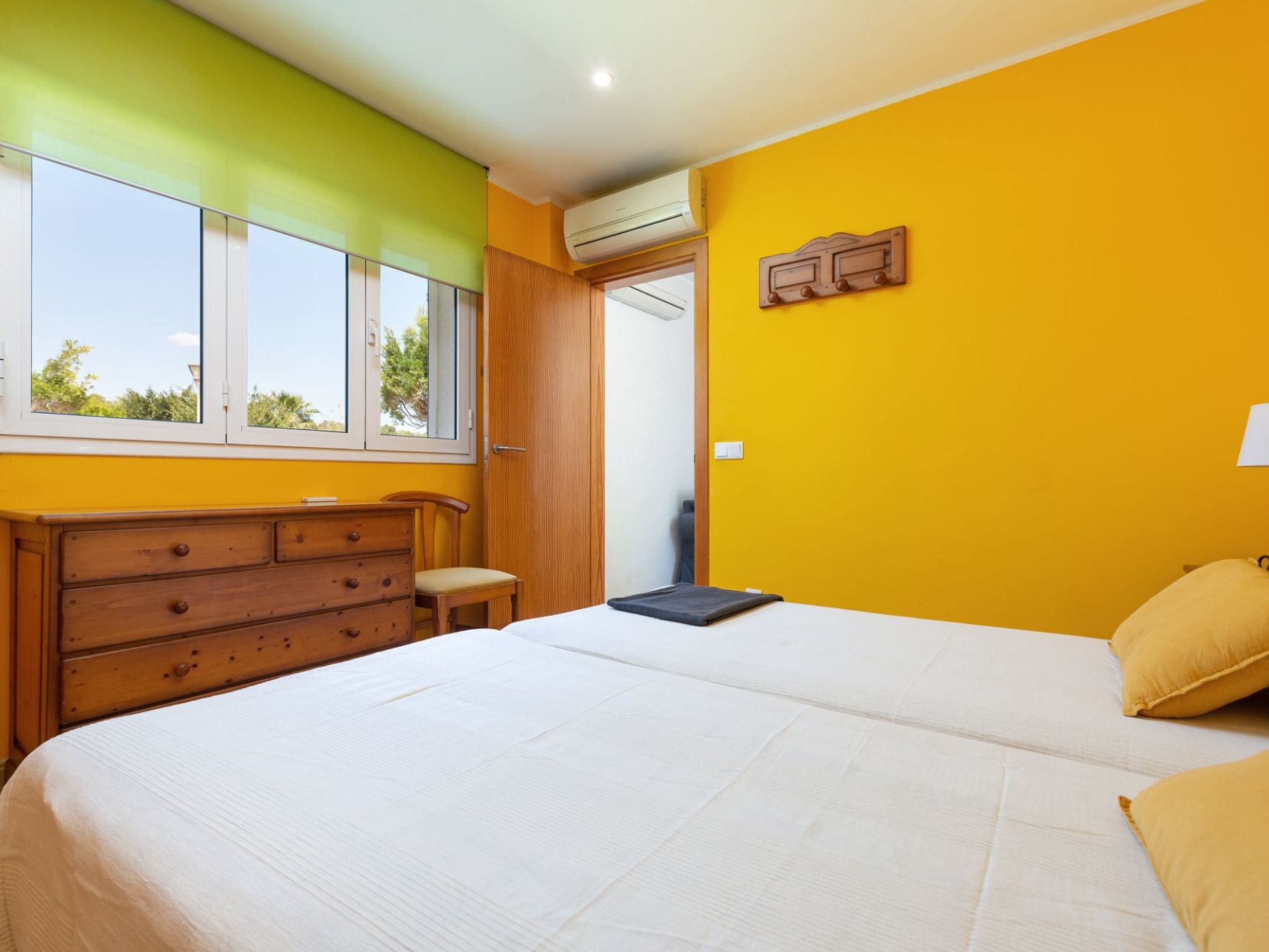 Haus mit Garten und Seeblick in Port d'Alcúdia-Image-tags.info