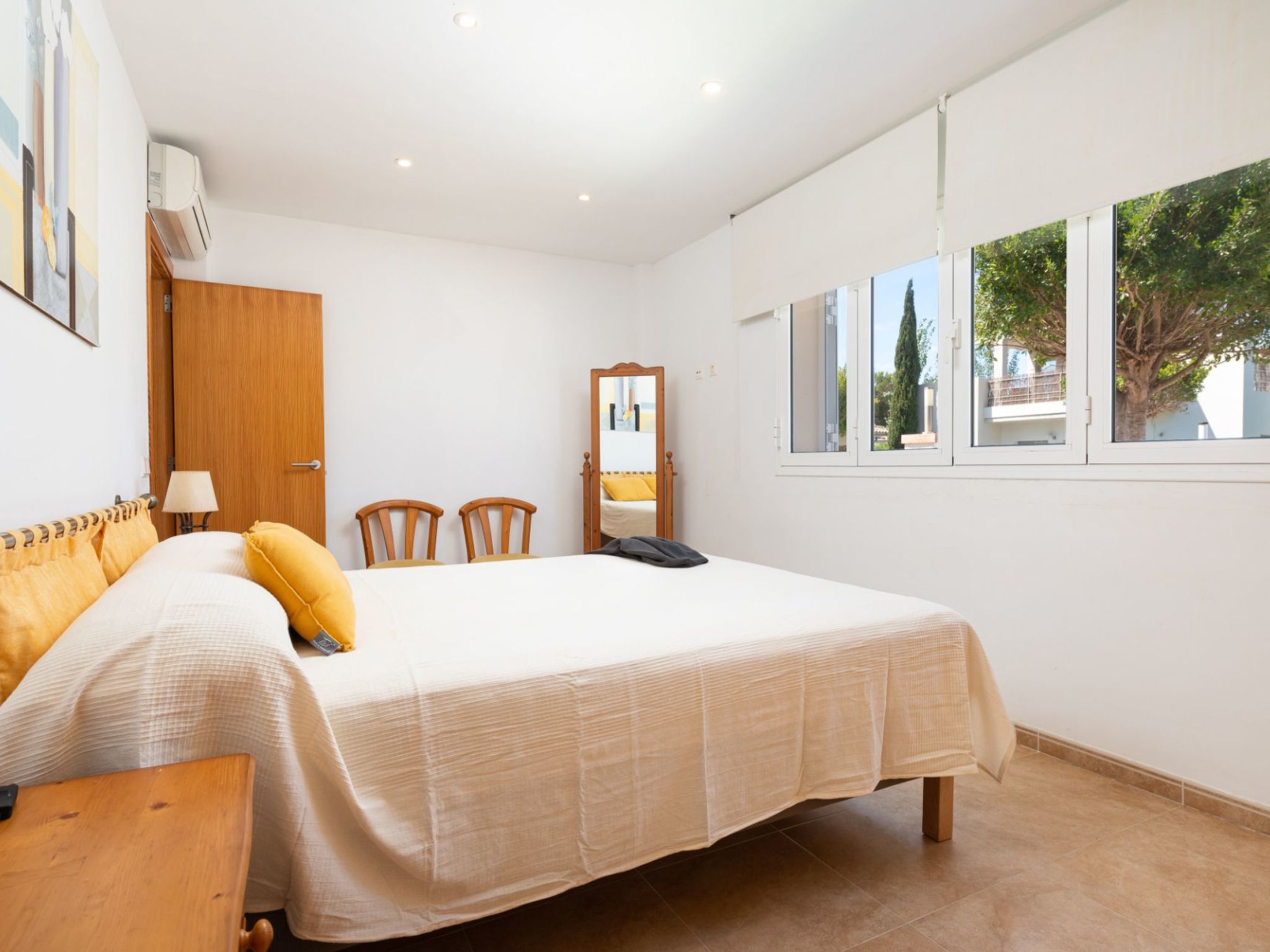 Haus mit Garten und Seeblick in Port d'Alcúdia-Image-tags.info