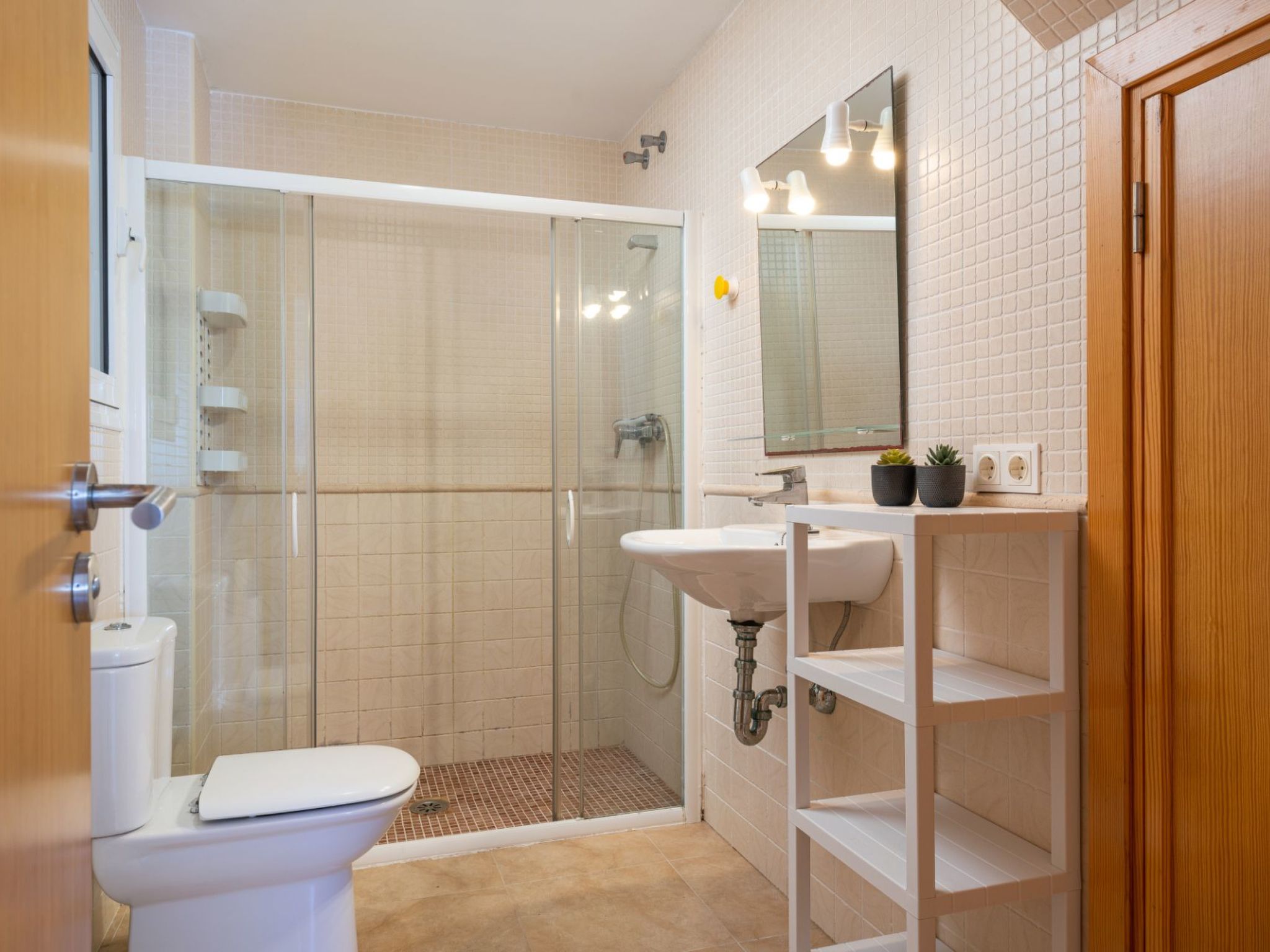 Haus mit Garten und Seeblick in Port d'Alcúdia-Image-tags.info