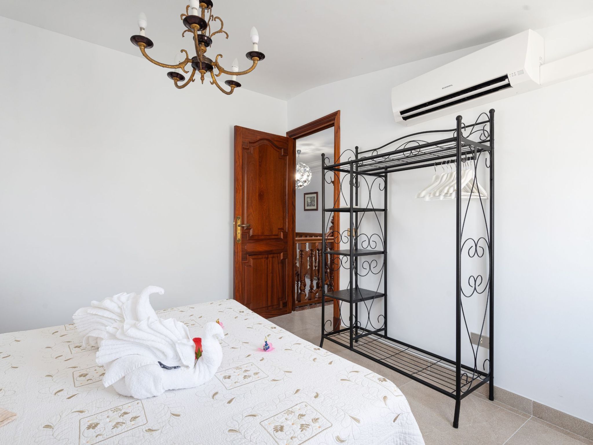 Stilvolle Villa mit Terrasse und Nähe zum Strand-Image-tags.info