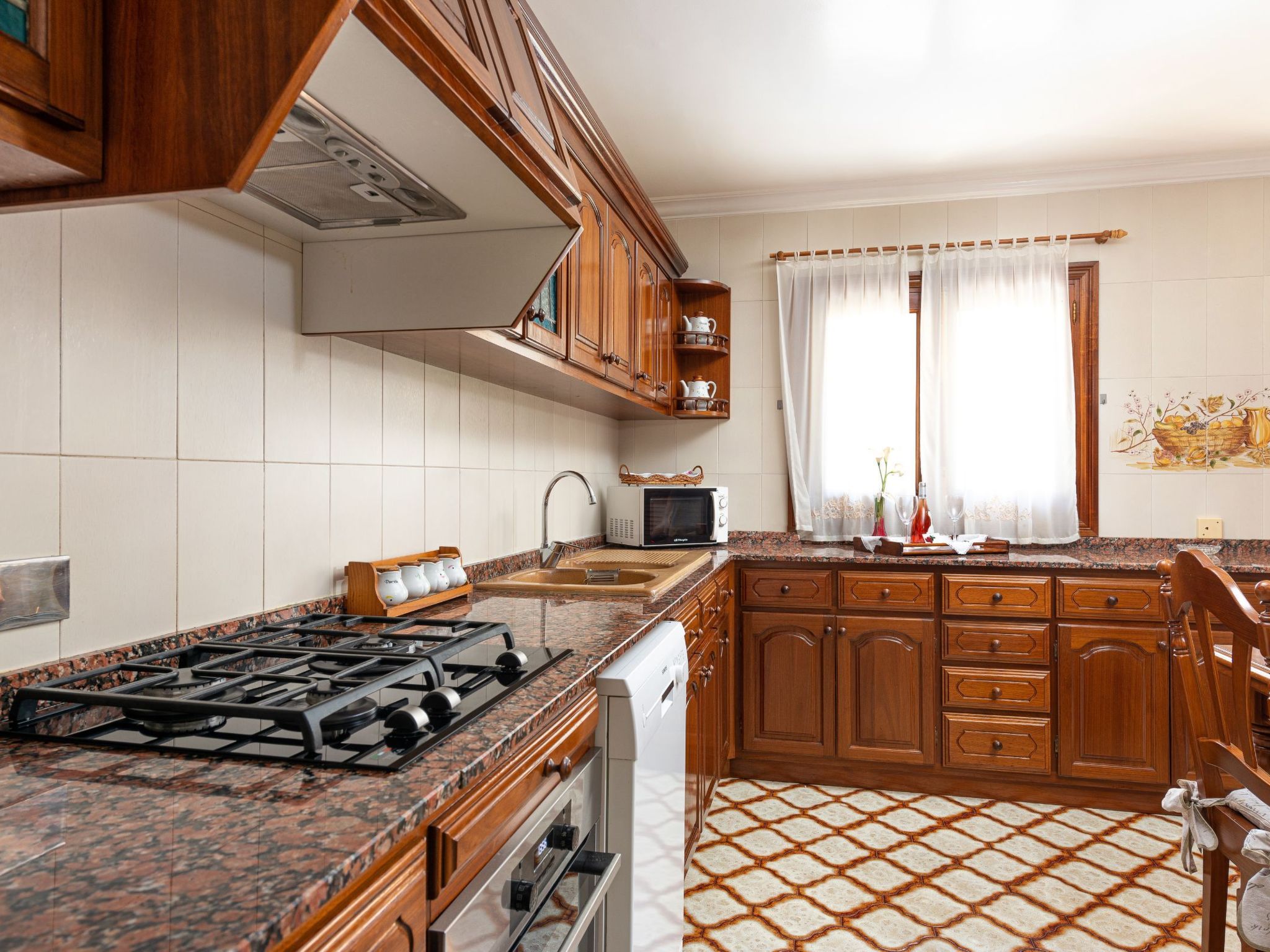 Stilvolle Villa mit Terrasse und Nähe zum Strand-Image-tags.info