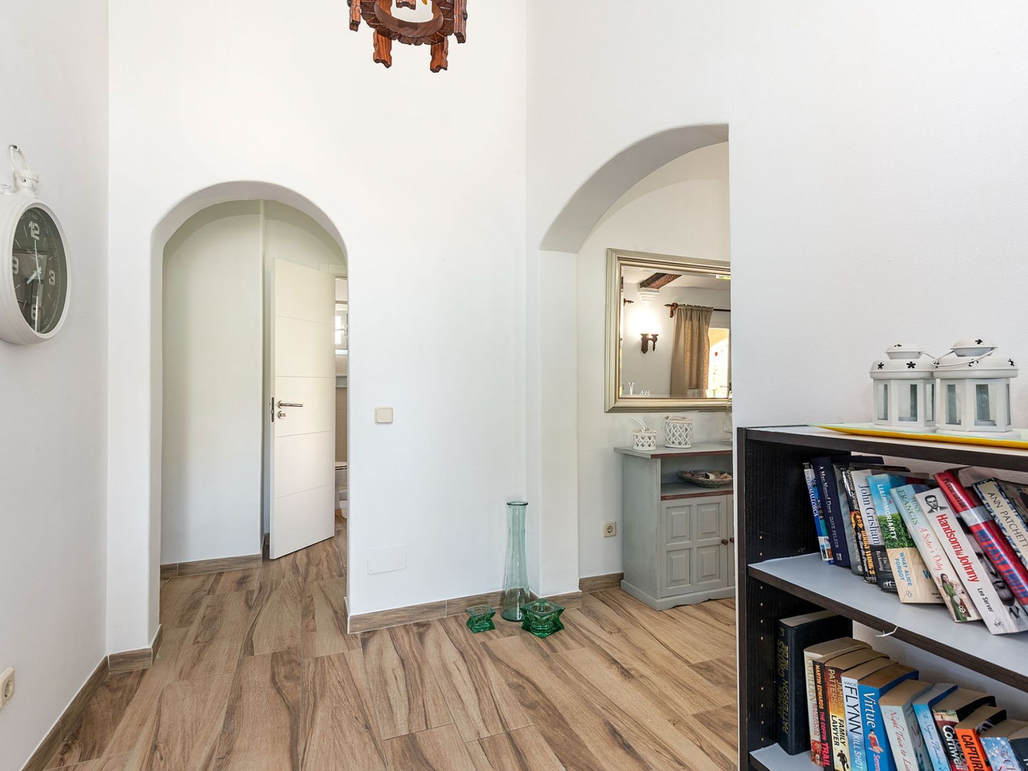 Serene Villa Rückzug mit Seeblick, Strand in der Nähe-Image-tags.info