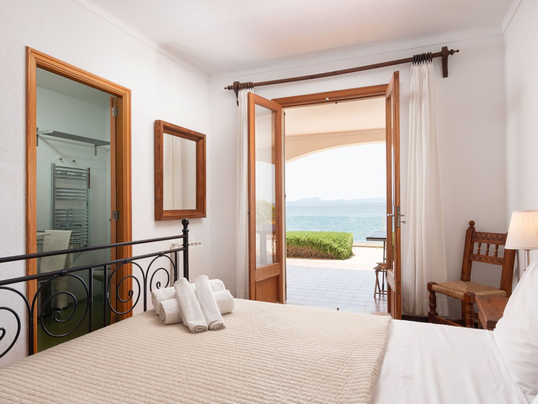 Verträumte Villa mit privatem Pool und Liegewiese-Image-tags.info