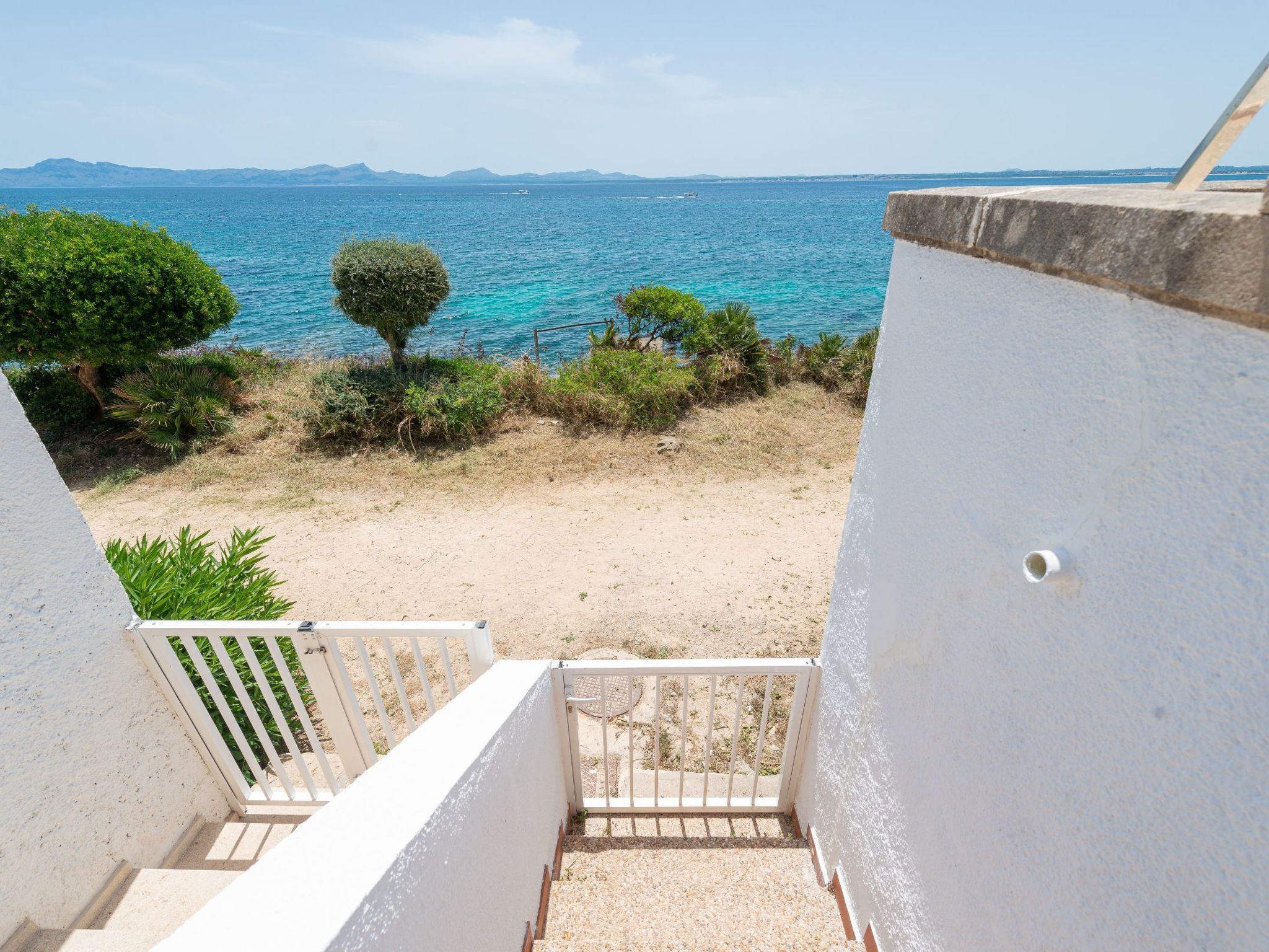 Verträumte Villa mit privatem Pool und Liegewiese-Image-tags.info