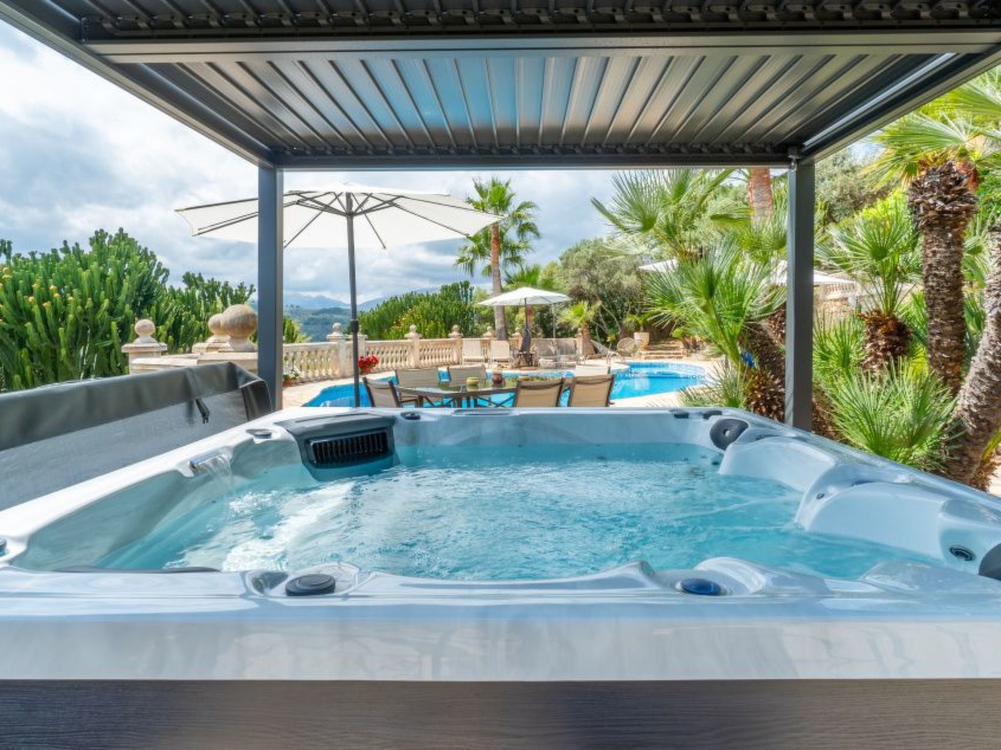 Villa 'Oscols d'Alt' mit eigenem Pool-Binnen