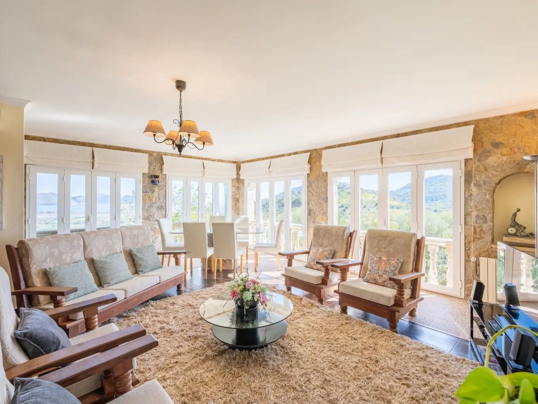 Villa 'Oscols d'Alt' mit eigenem Pool-Binnen