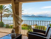 "Voramar Baix" mit Terrasse