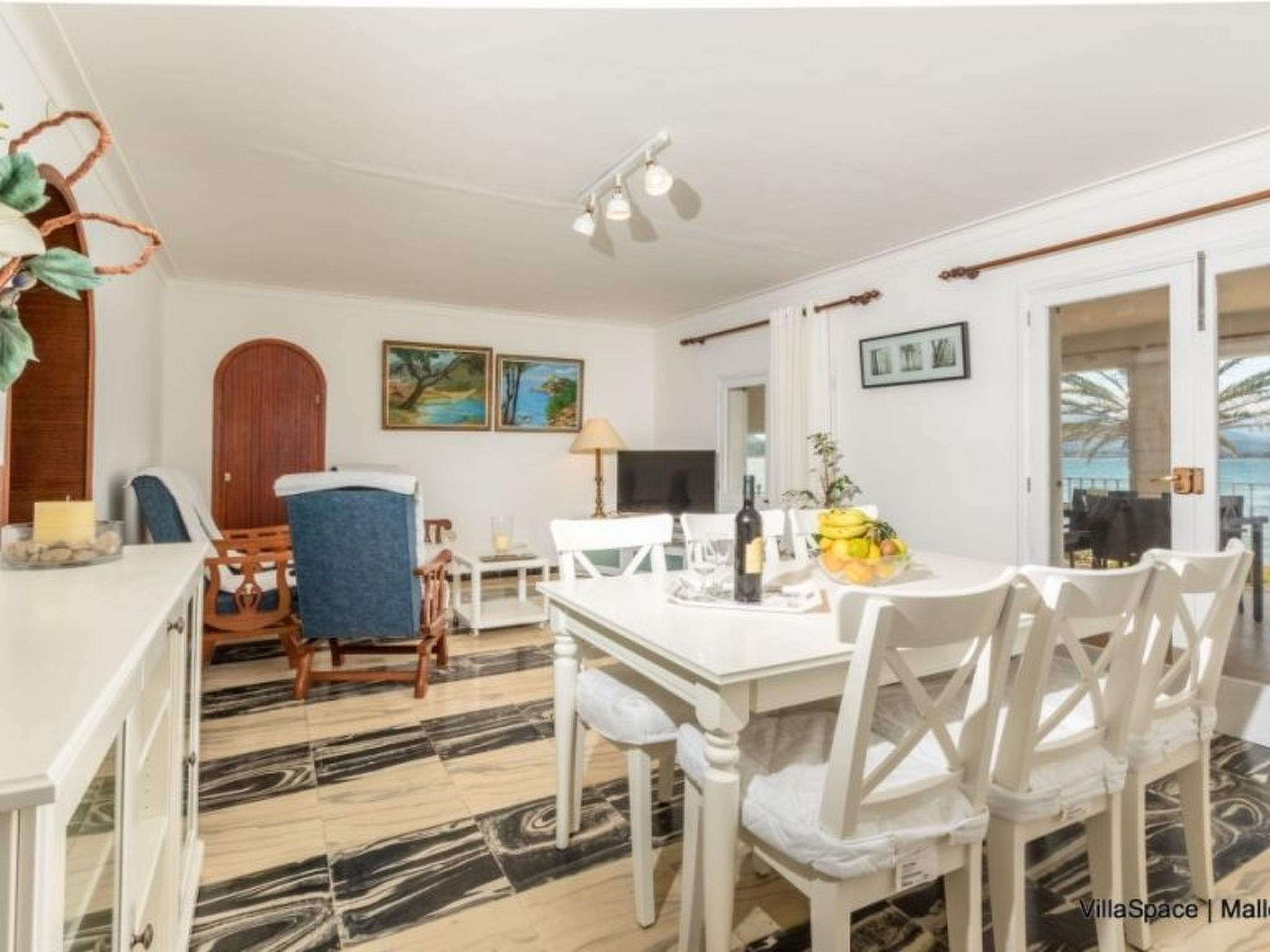 "Voramar Baix" mit Terrasse-Image-tags.info