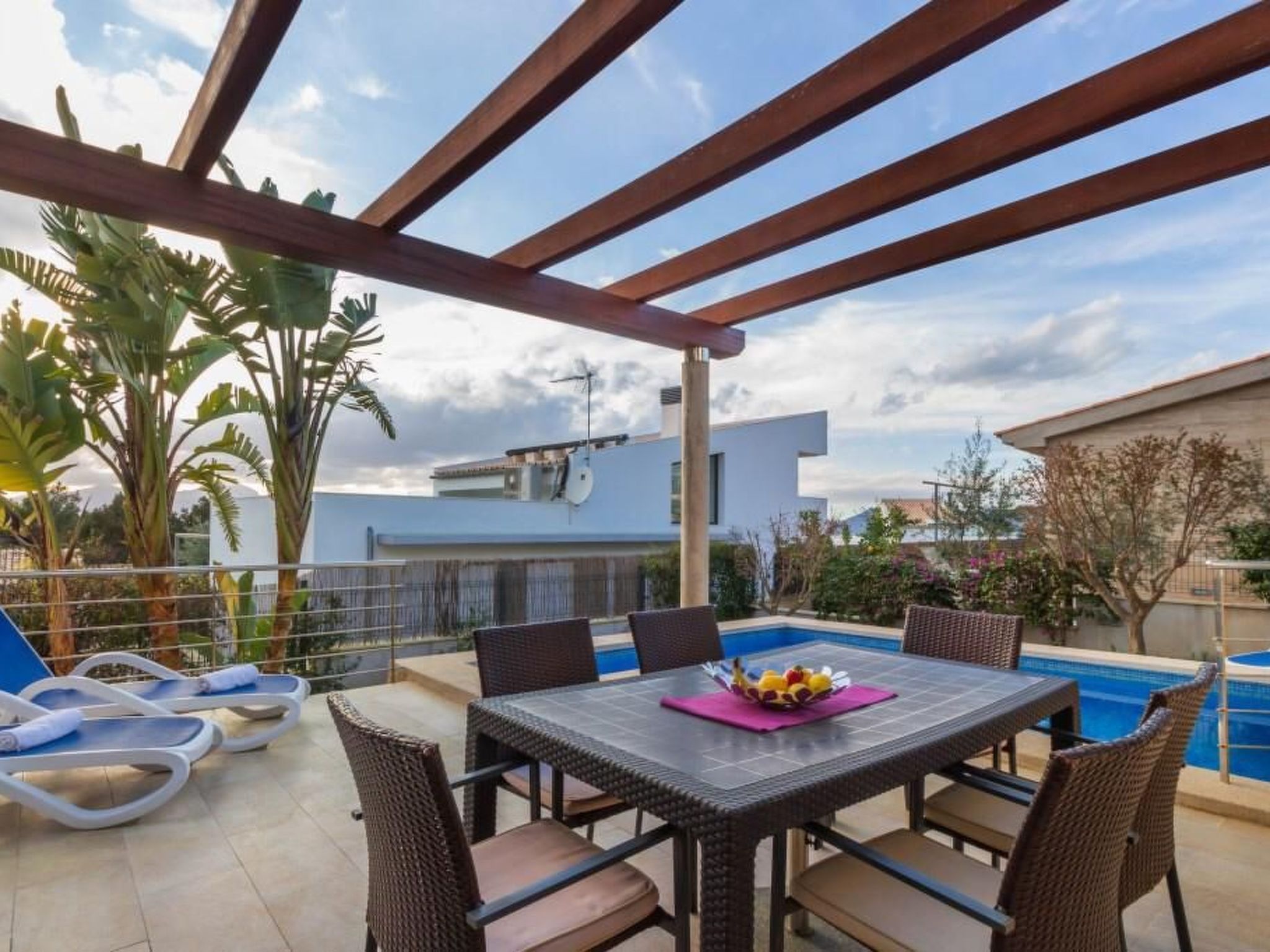 Photo of Moderne Villa mit Pool, Terrasse und traumhaften Meerblick