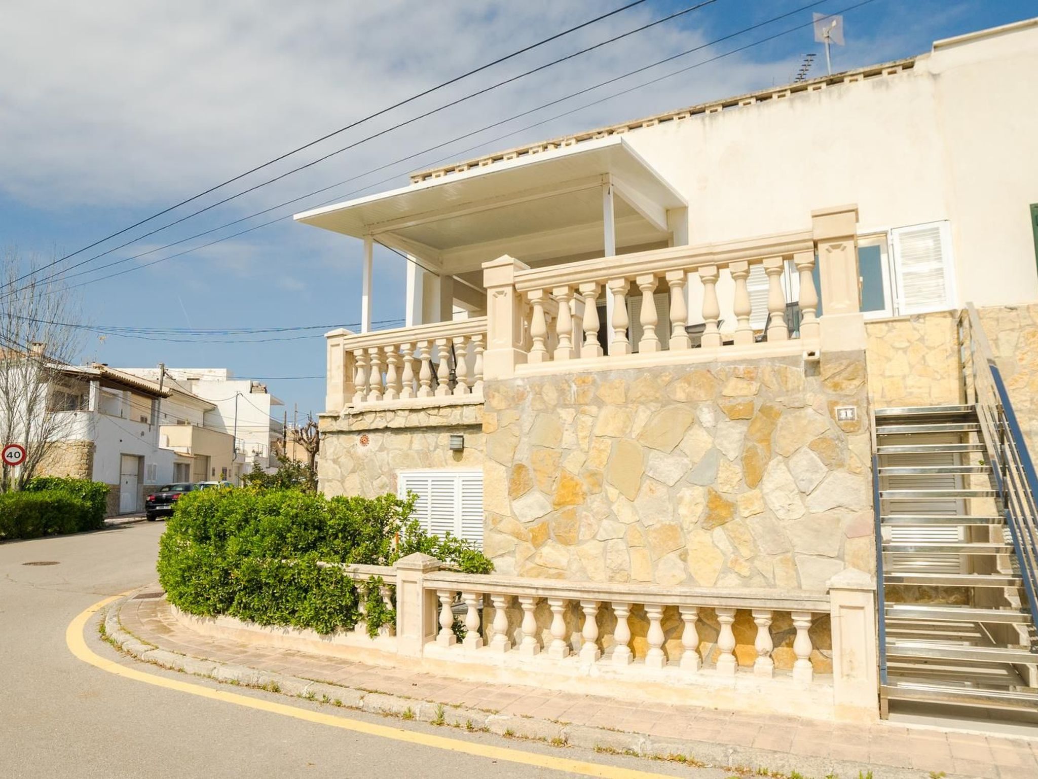 Photo of Schöne Wohnung mit Aussicht P30MLL