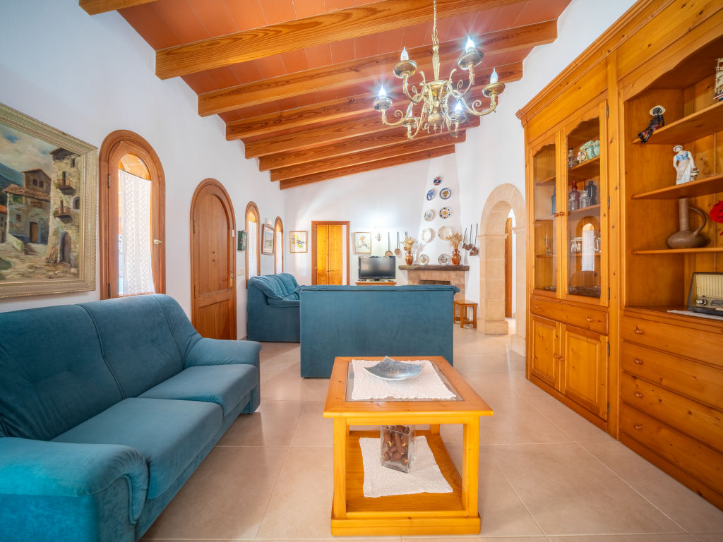 Ca Na Guerrera — Living Room