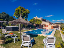 Vacation home Ca Na Guerrera