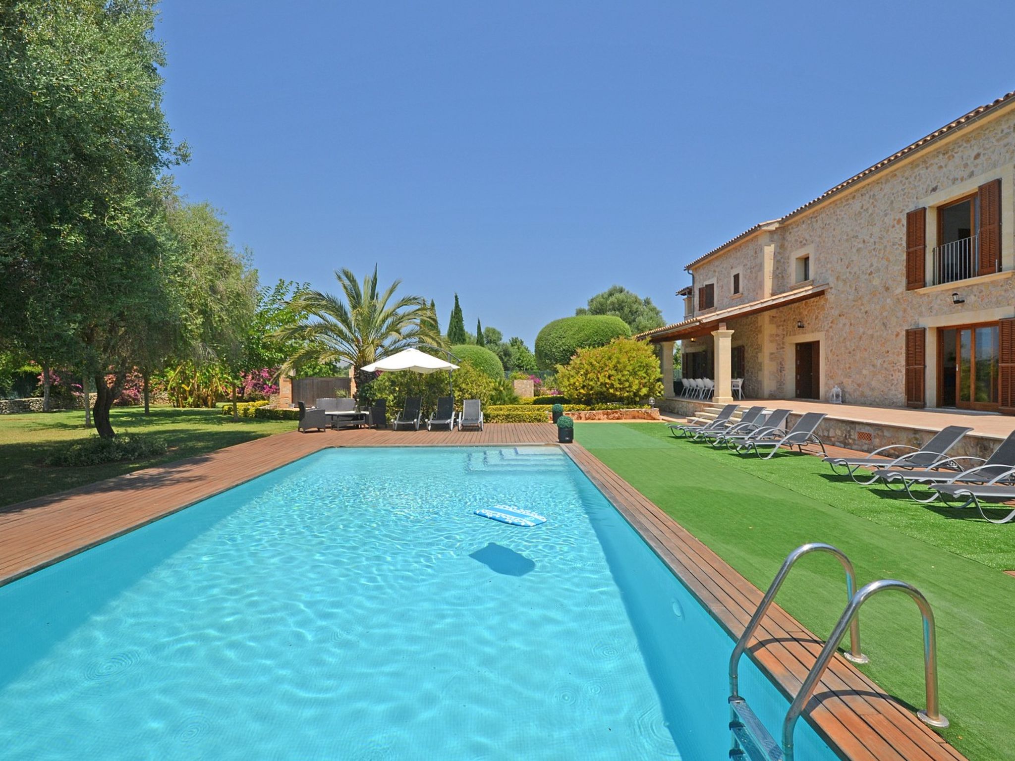 Photo of Santa Maria