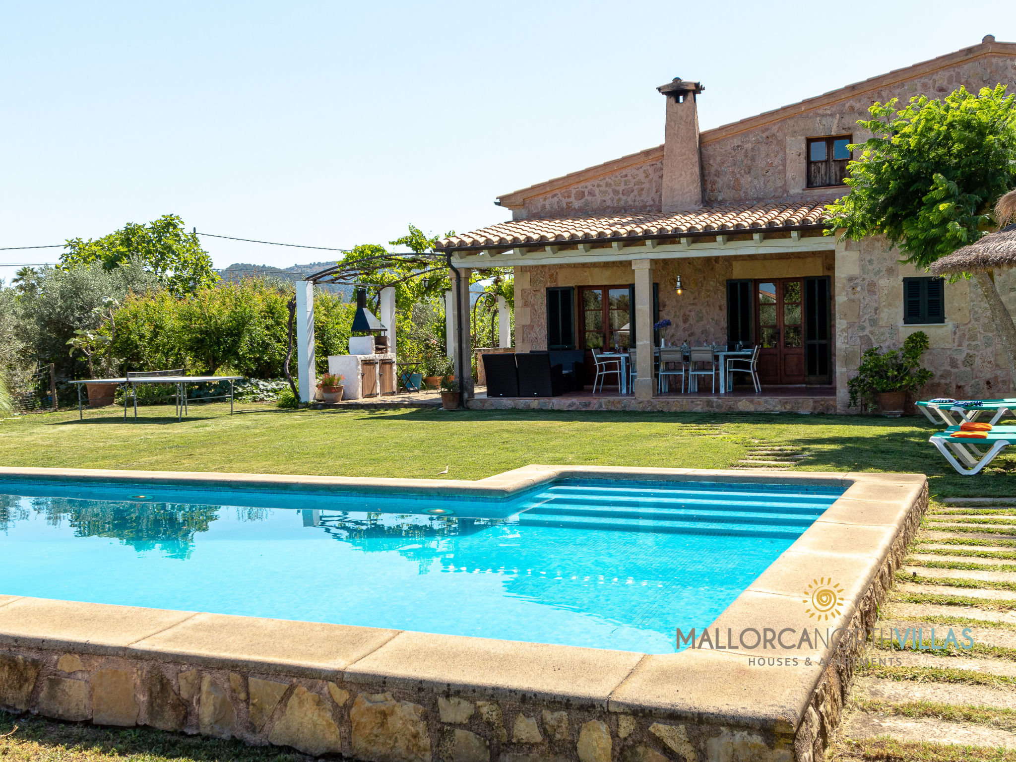 Photo of Cal Mercader Gran Villa con Piscina y Jardín
