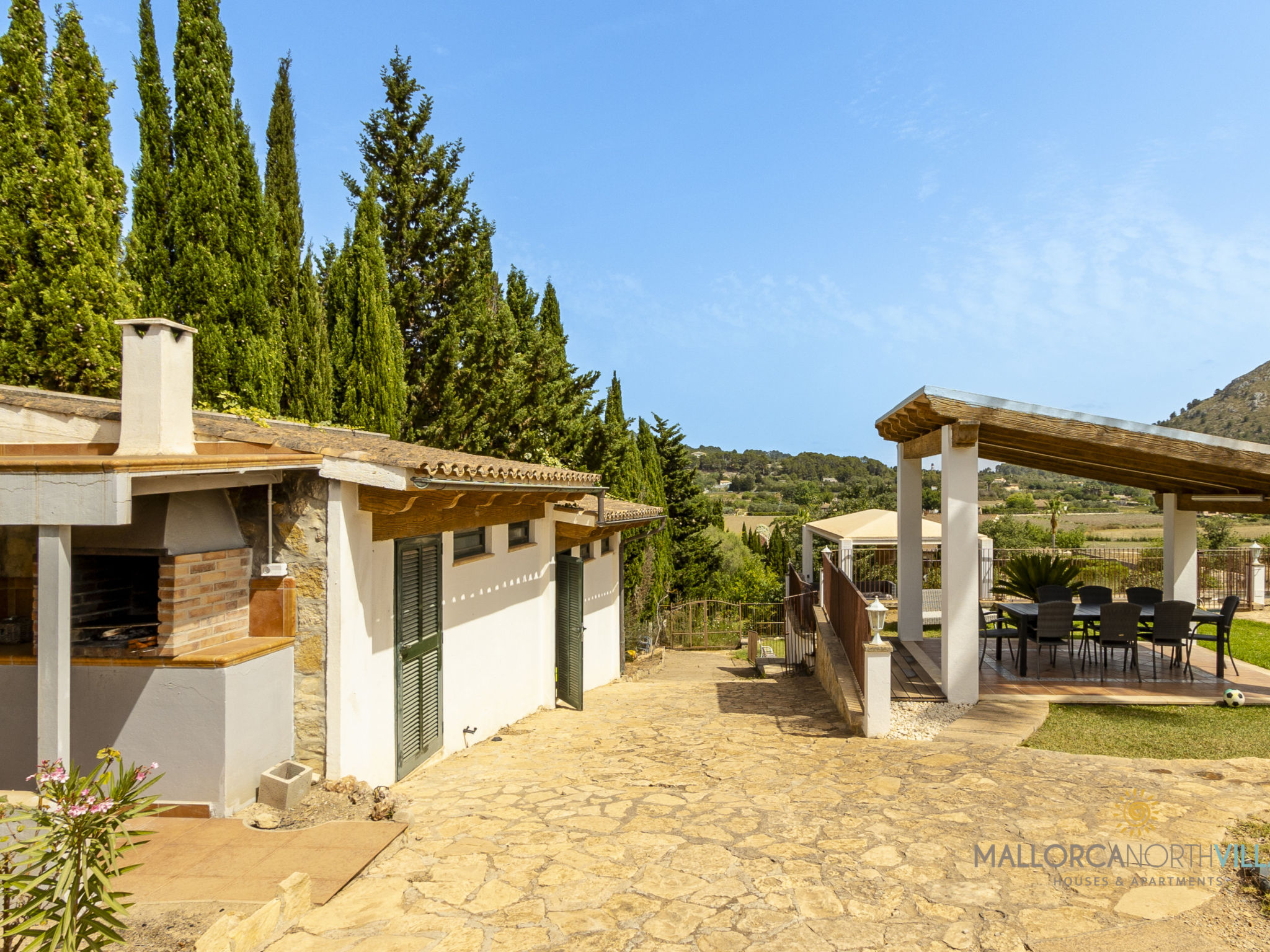 Villa Alejandra en Alcúdia - Outside