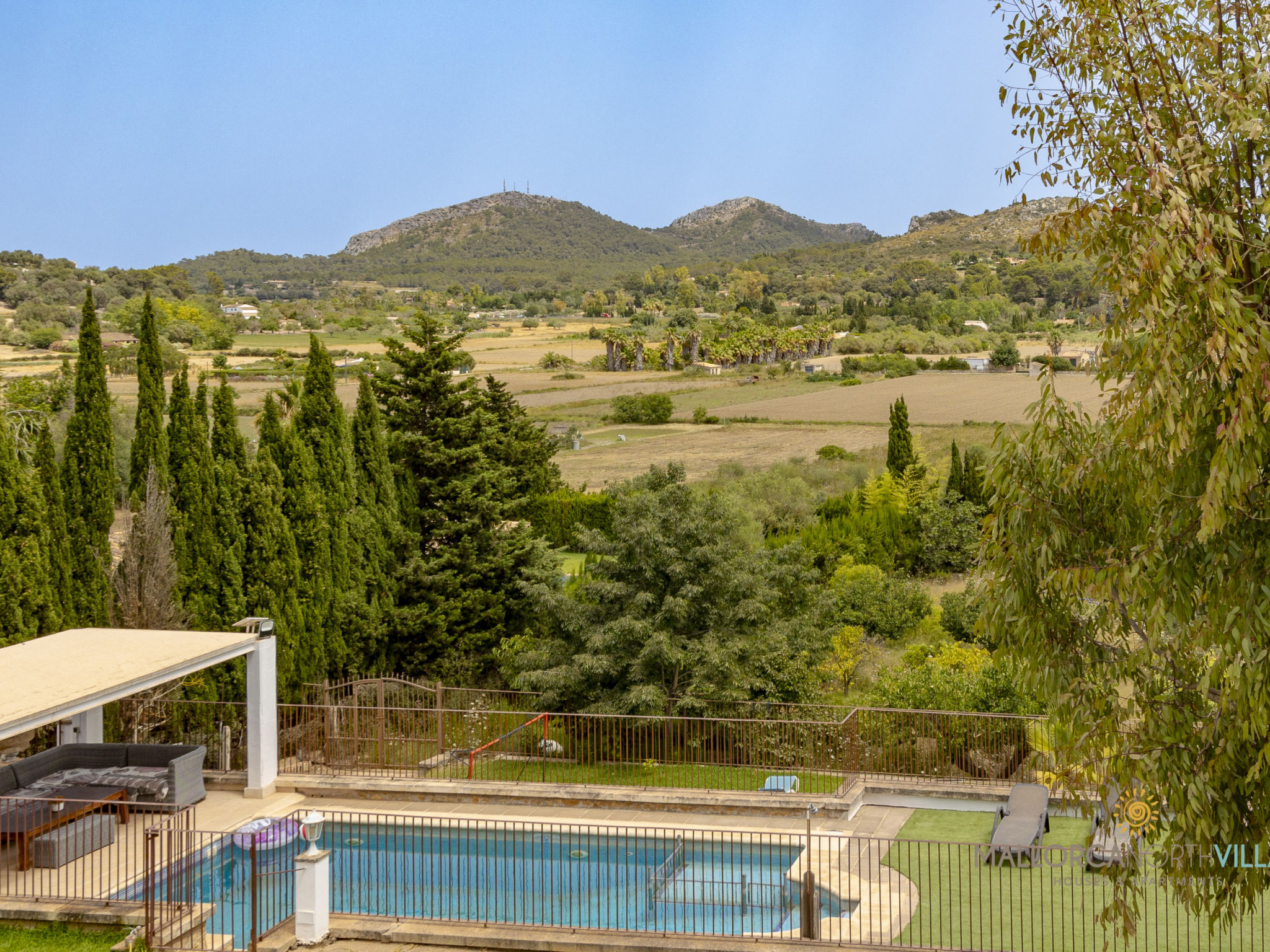 Villa Alejandra en Alcúdia - Outside