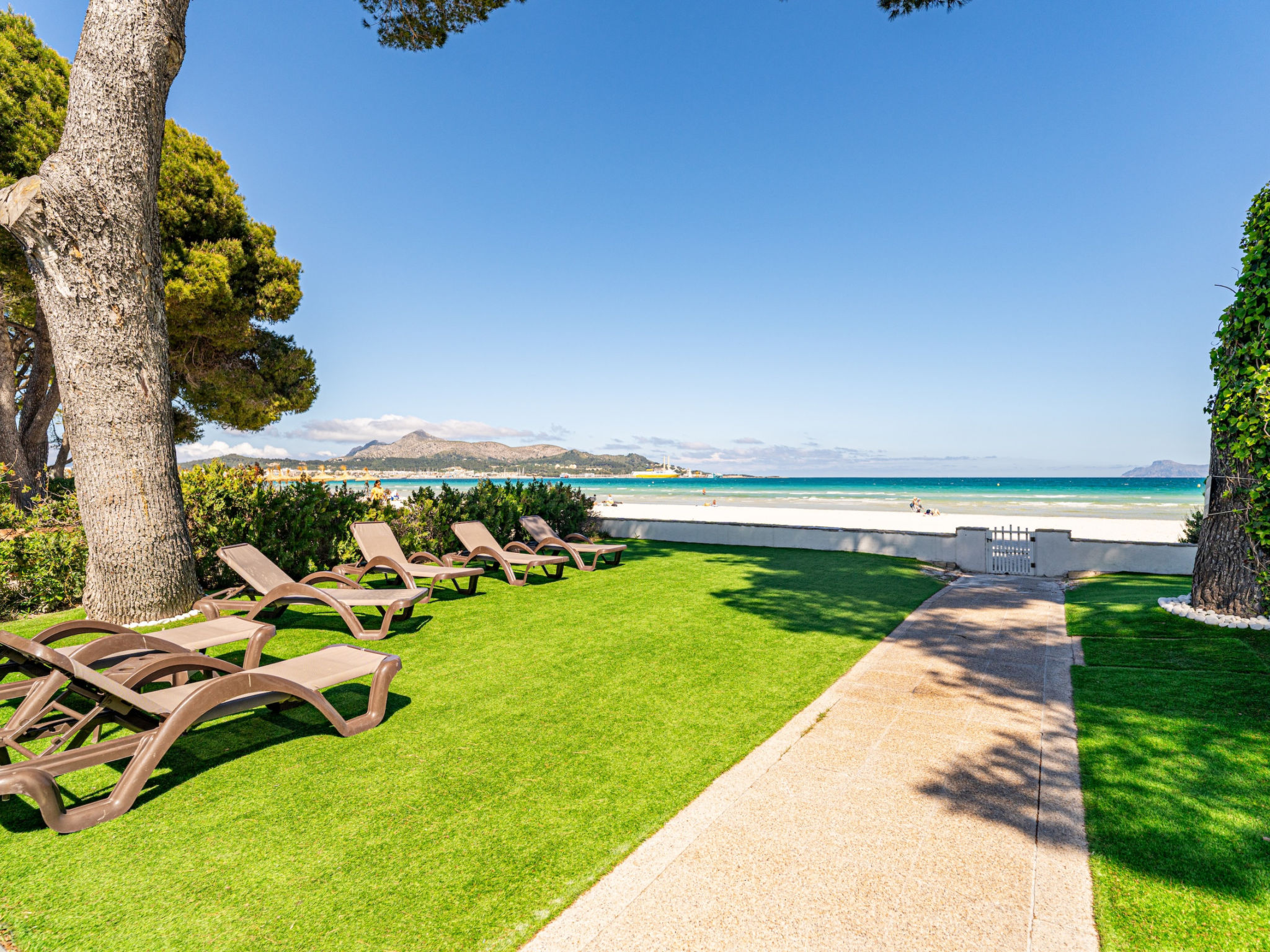 Villa Garballons 9 Alcudia - Sea Front by Priority